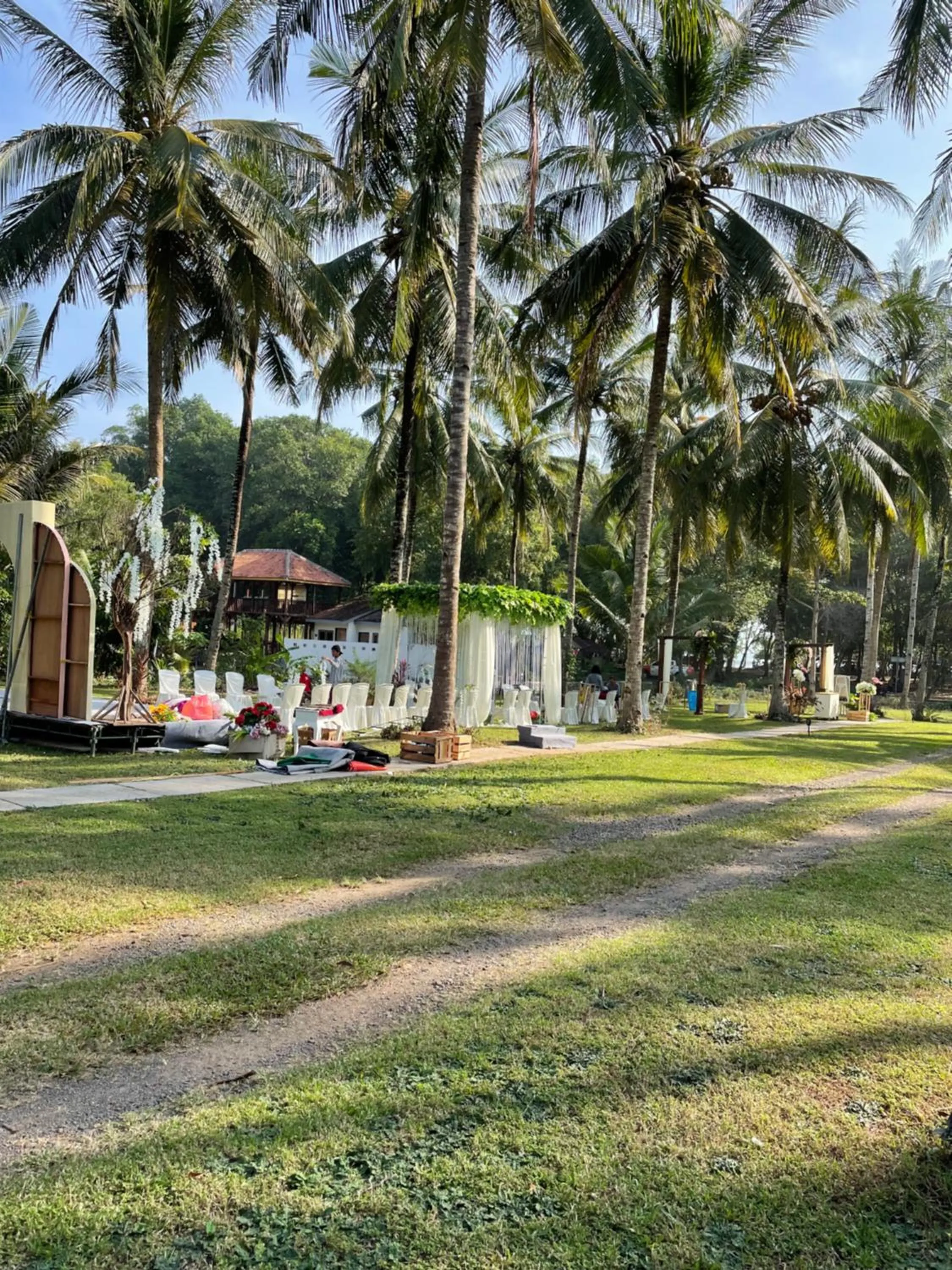 Garden in Red island villas