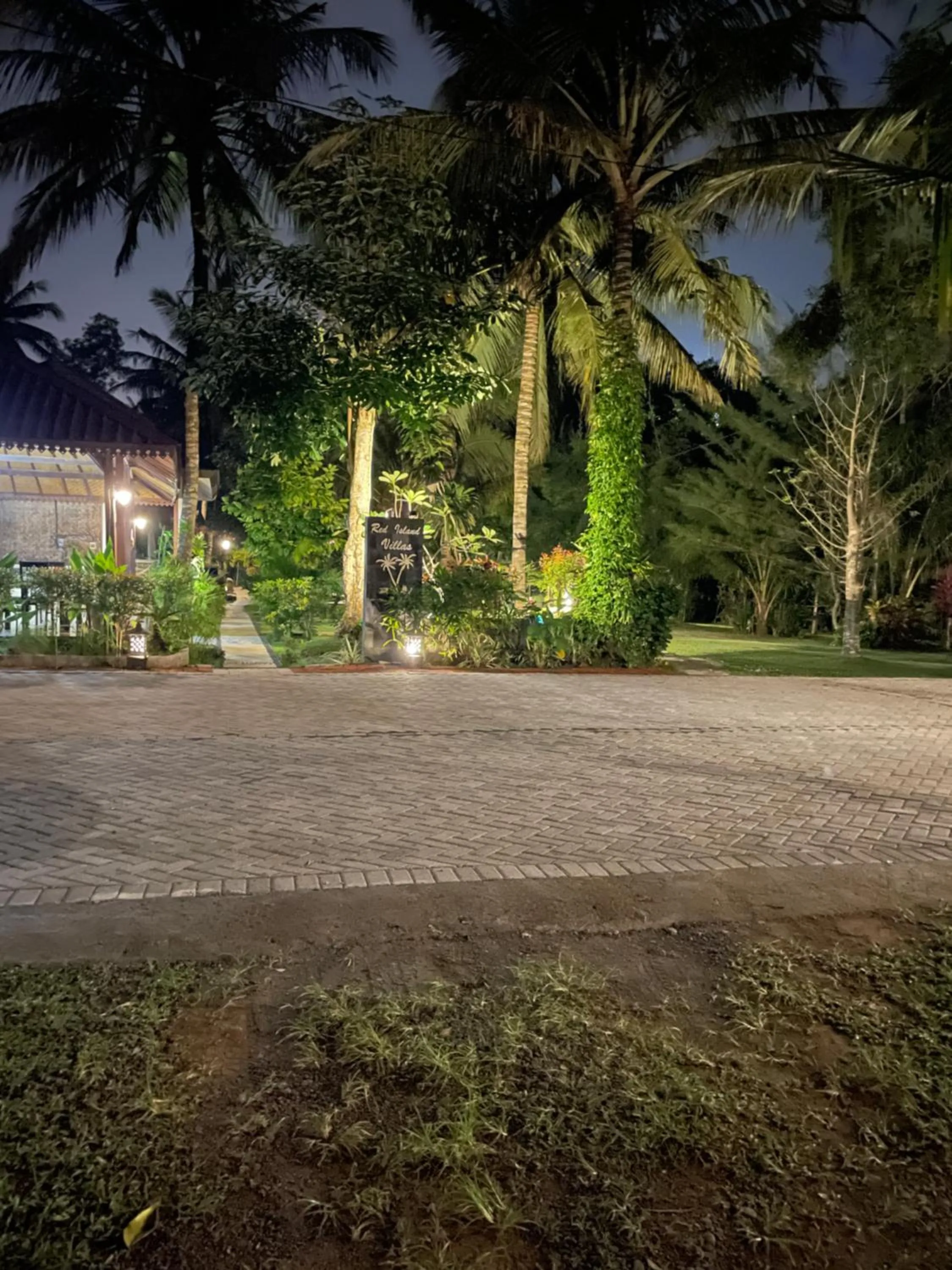 Red island villas