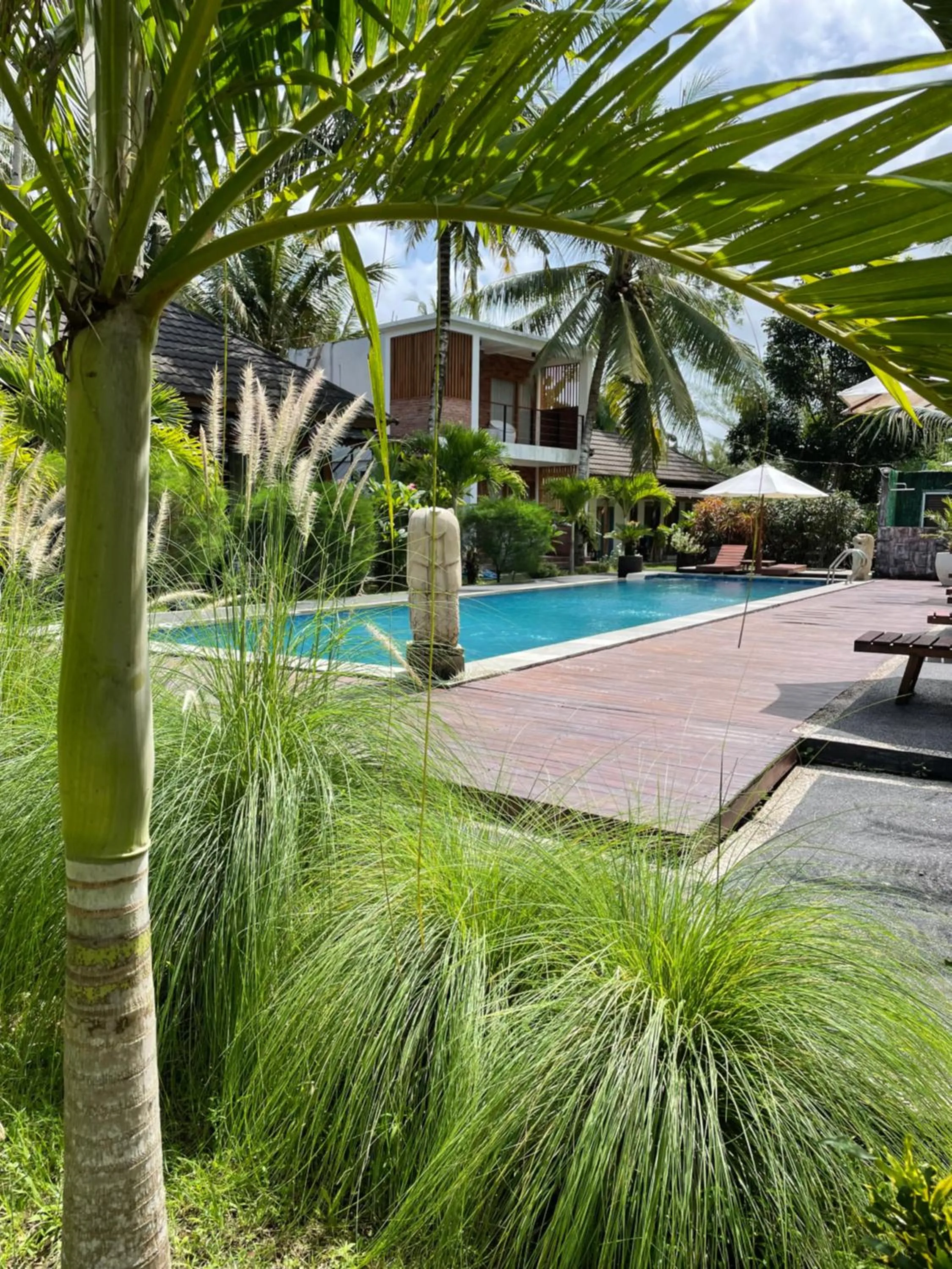 Red island villas