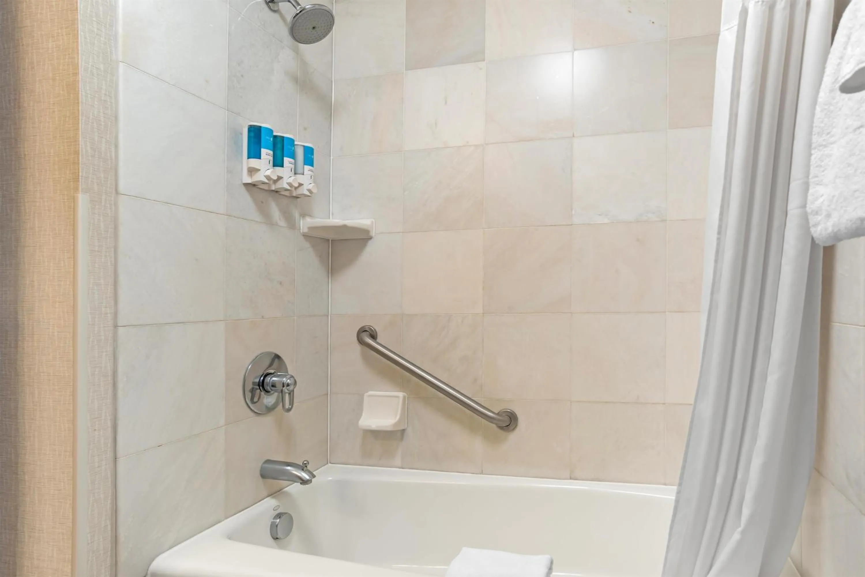 Bathroom in Drury Inn & Suites Baton Rouge