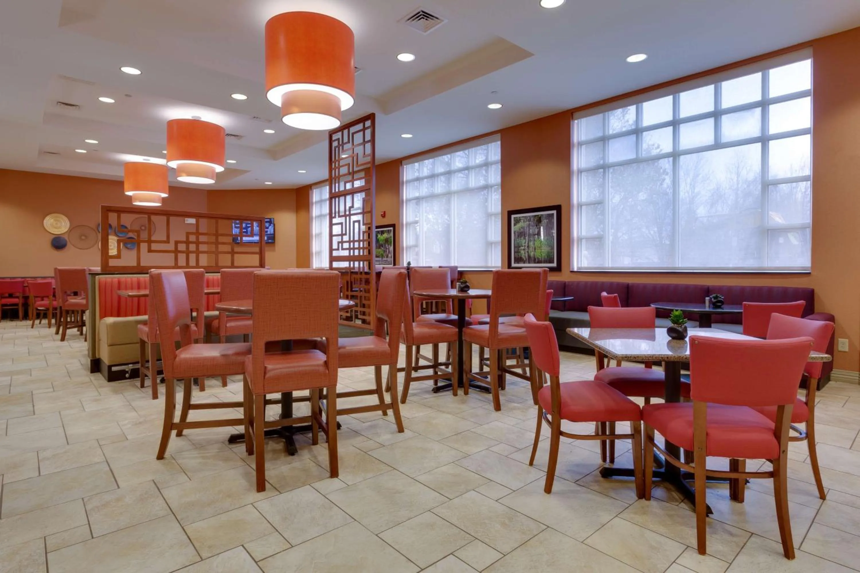 Restaurant/places to eat in Drury Inn & Suites Baton Rouge