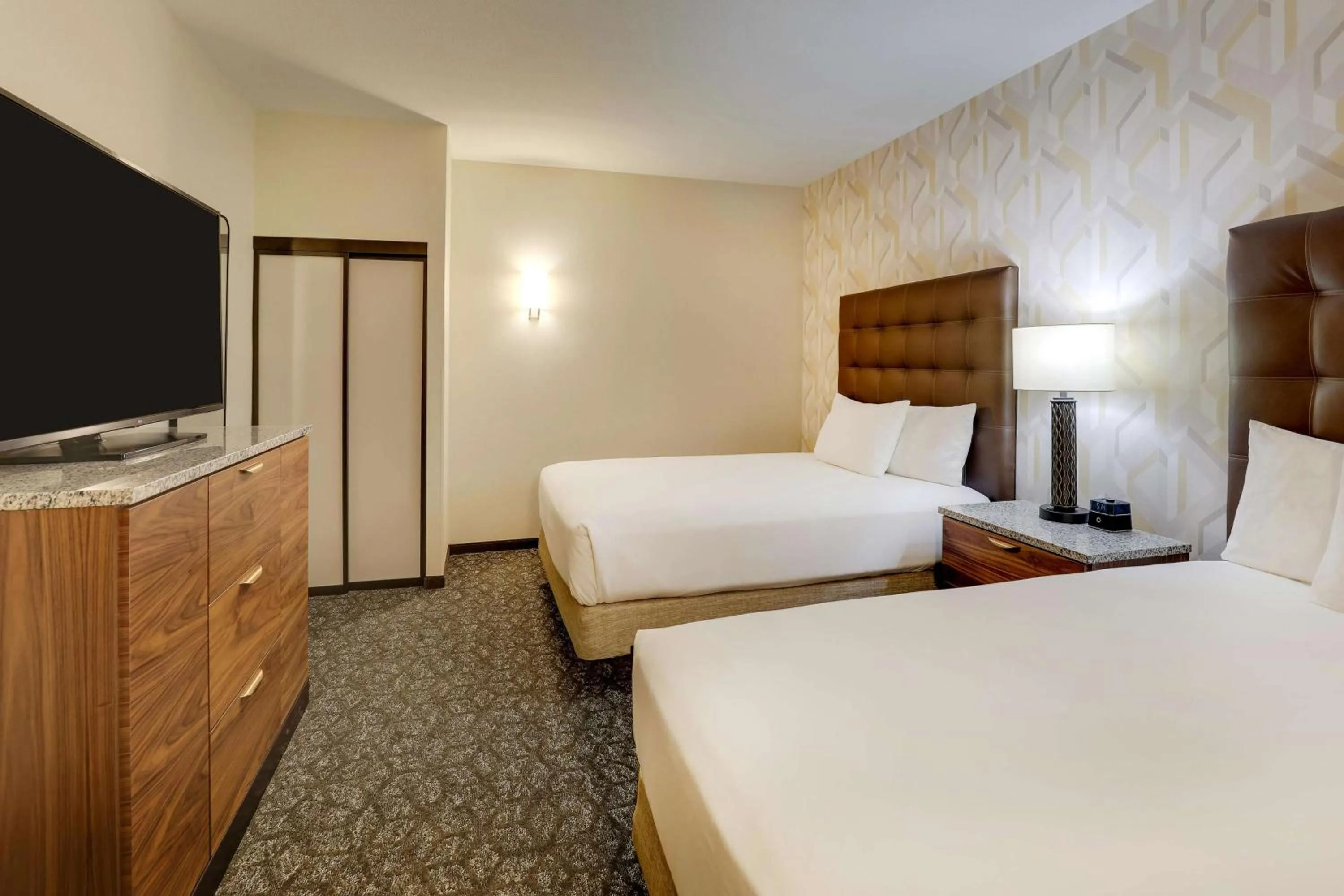 Bedroom, Bed in Drury Plaza Hotel Columbus Downtown