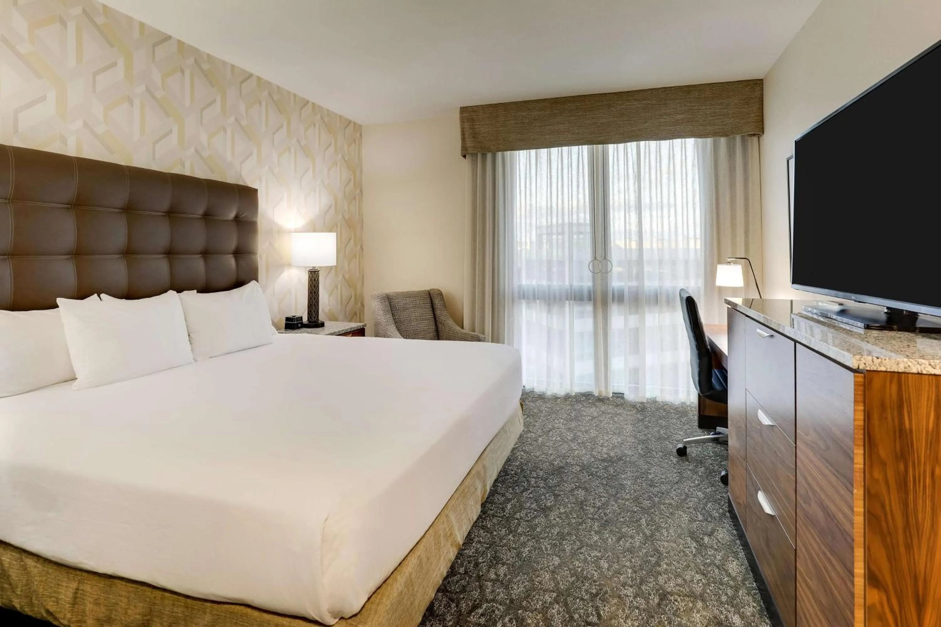 Bedroom, Bed in Drury Plaza Hotel Columbus Downtown