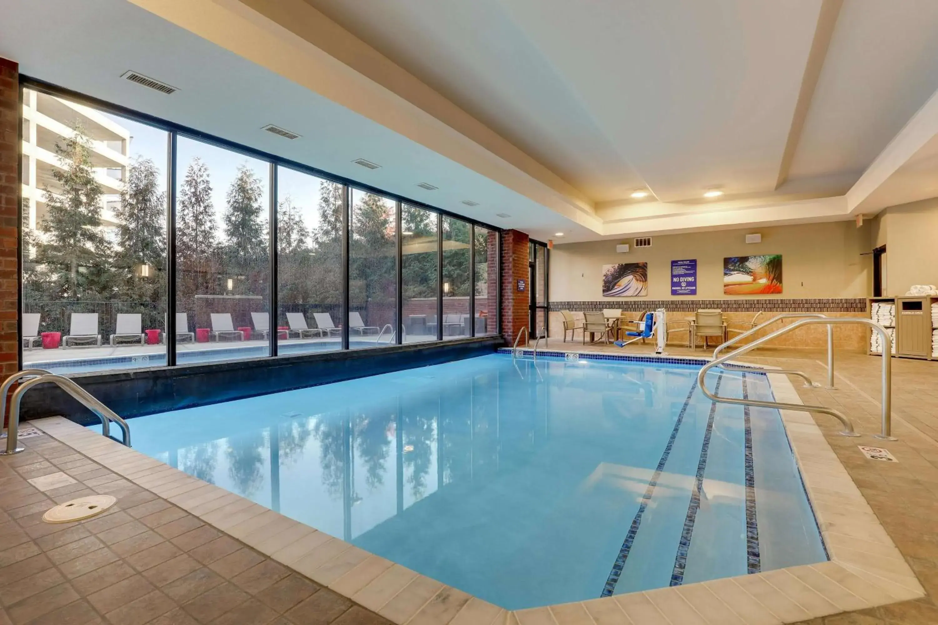 Pool view in Drury Plaza Hotel Columbus Downtown Pool view in Drury Plaza Hotel Columbus Downtown