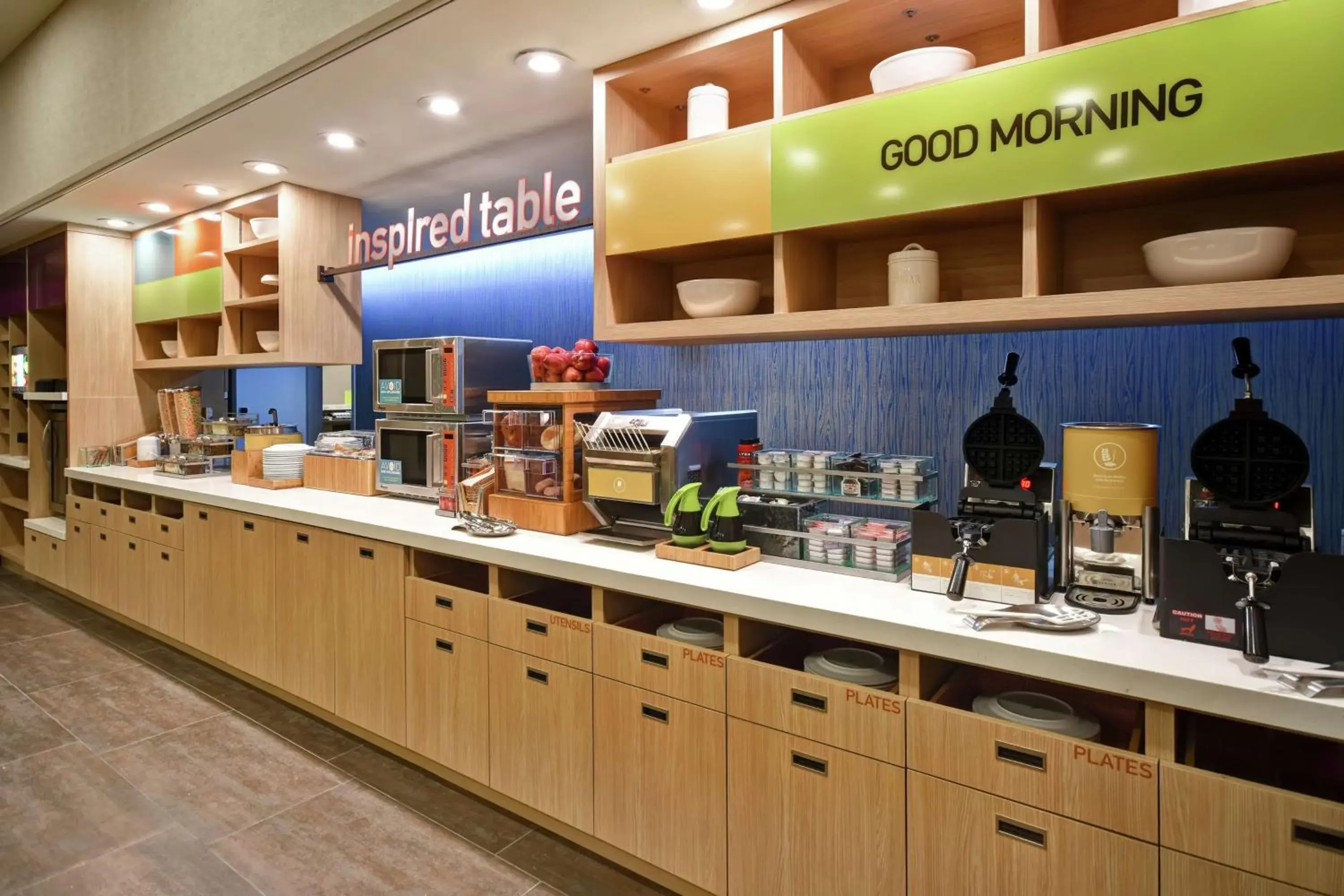 Breakfast in Home2 Suites By Hilton Jekyll Island Breakfast in Home2 Suites By Hilton Jekyll Island