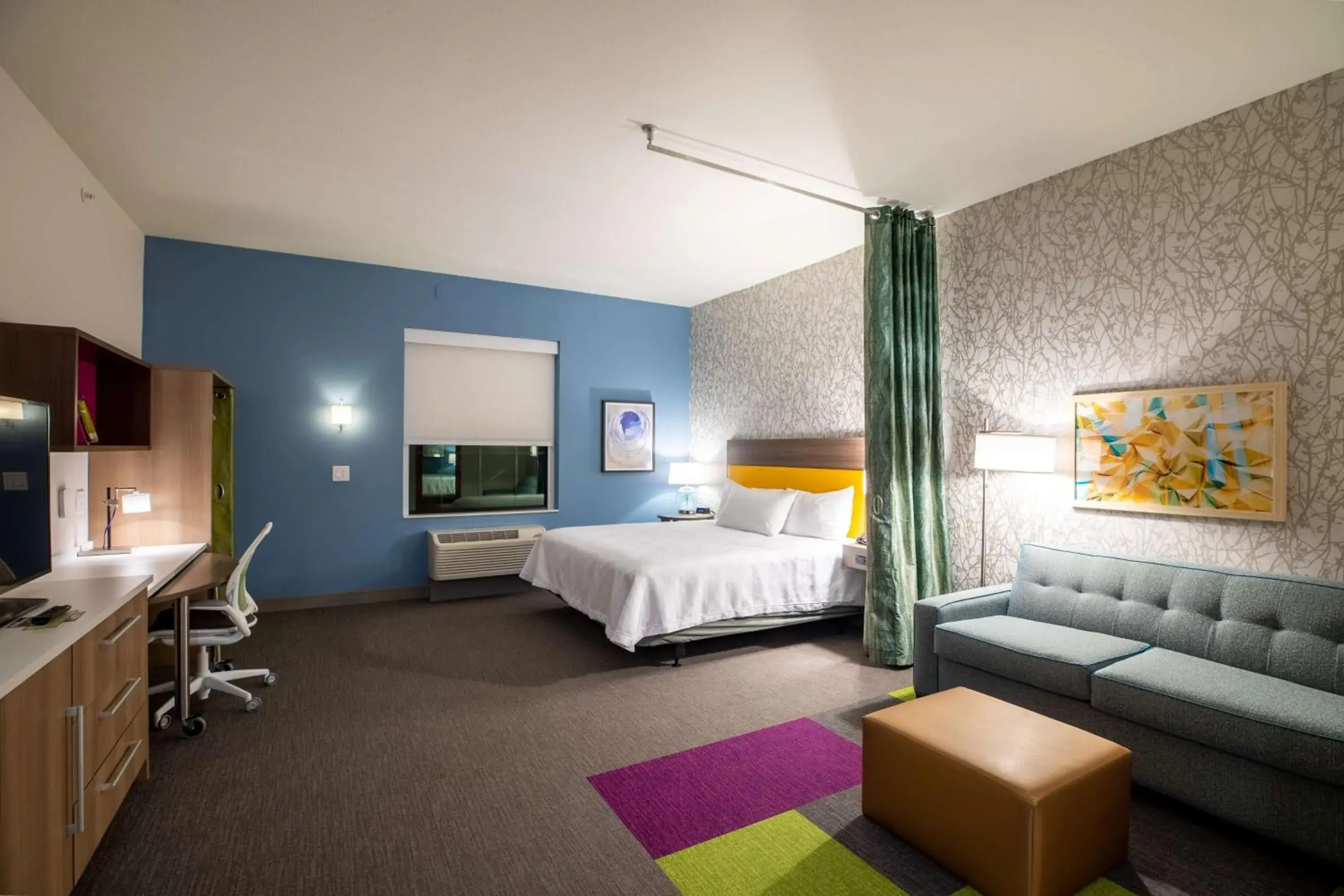 Living room, Bed in Home2 Suites By Hilton Jekyll Island Living room, Bed in Home2 Suites By Hilton Jekyll Island