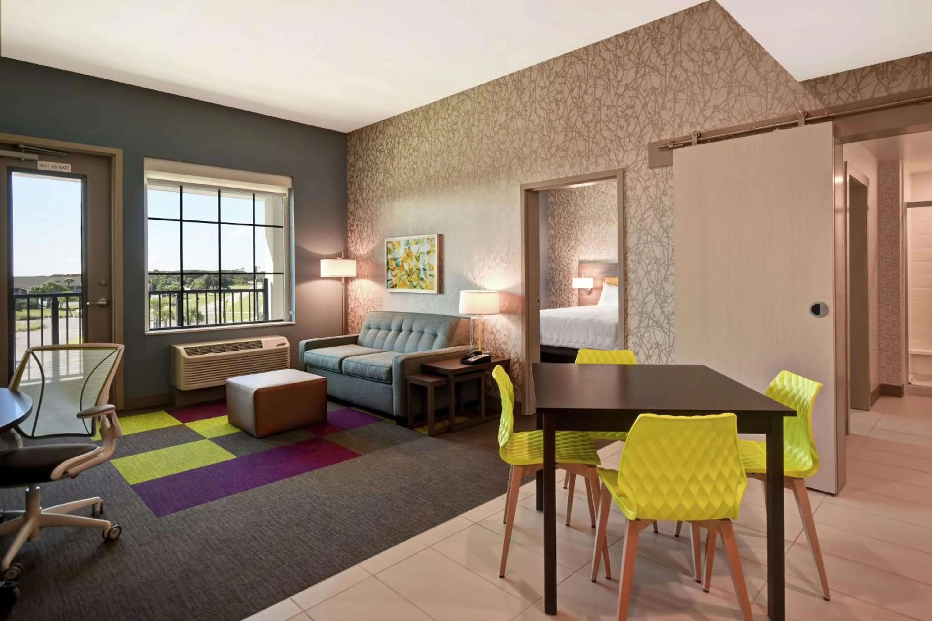 Living room in Home2 Suites By Hilton Jekyll Island