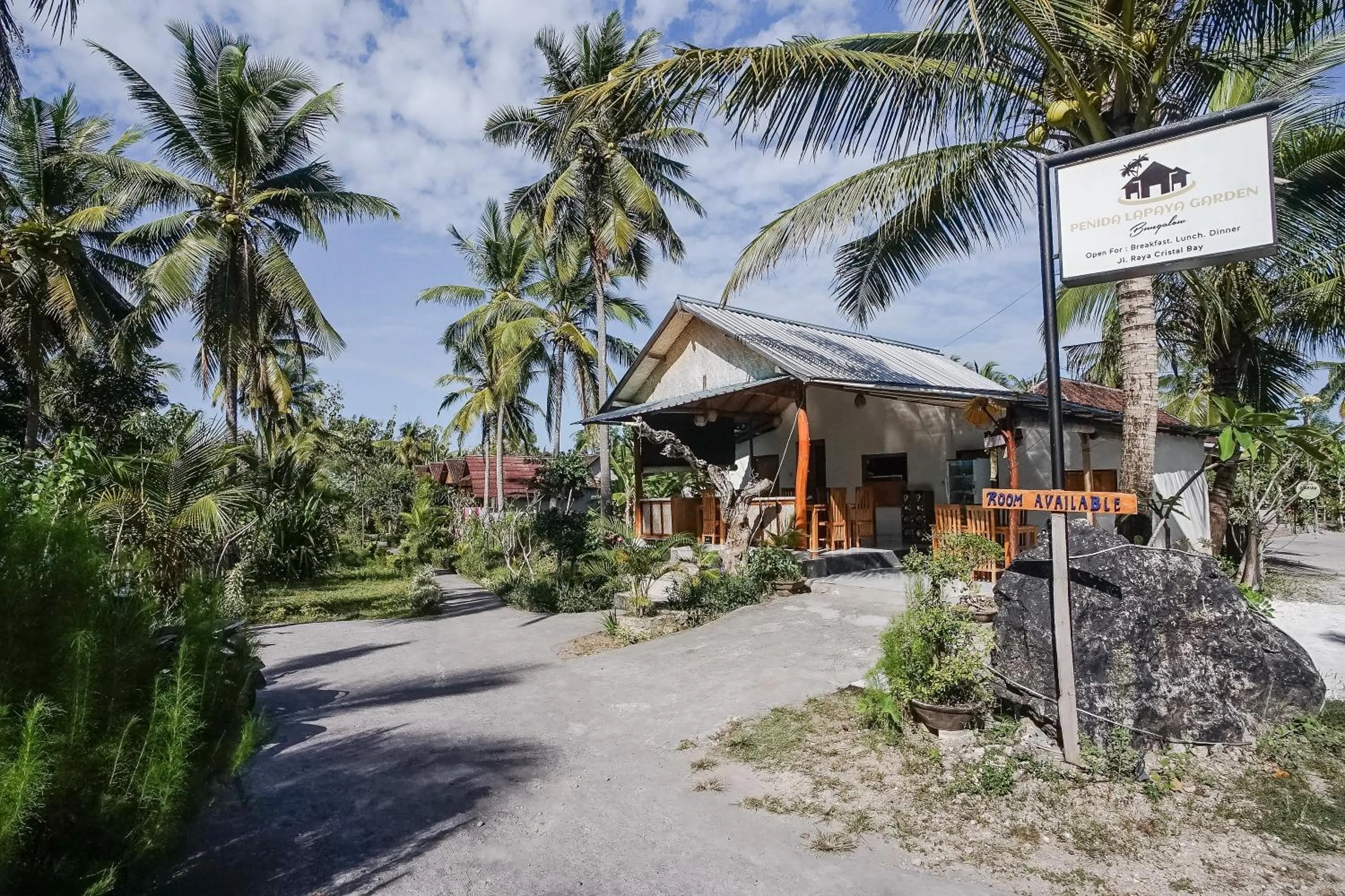 Property building in Penida Lapaya Bungalows Nusa Penida