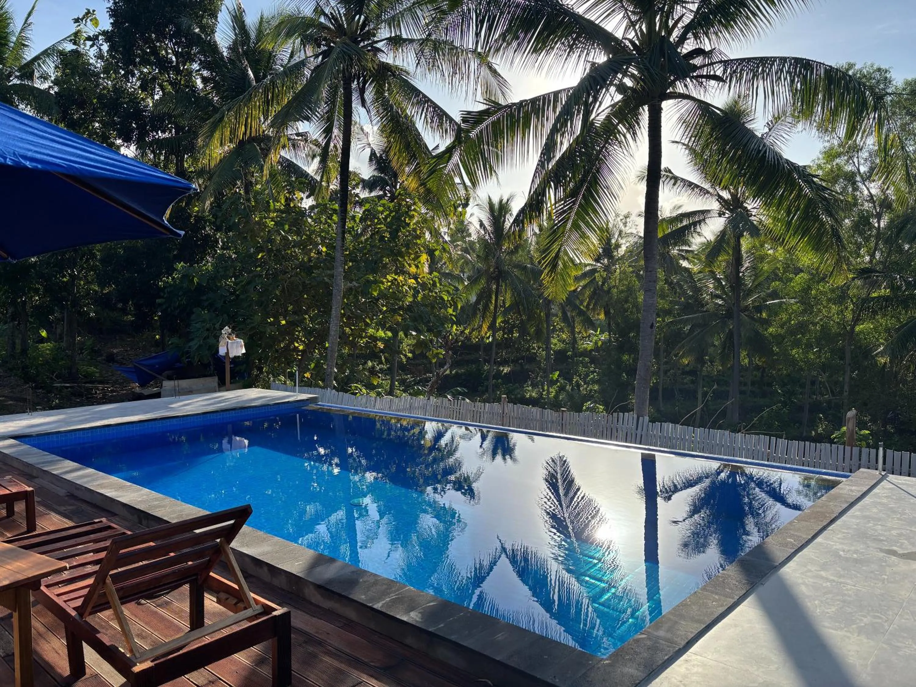 Swimming pool in Penida Lapaya Bungalows Nusa Penida