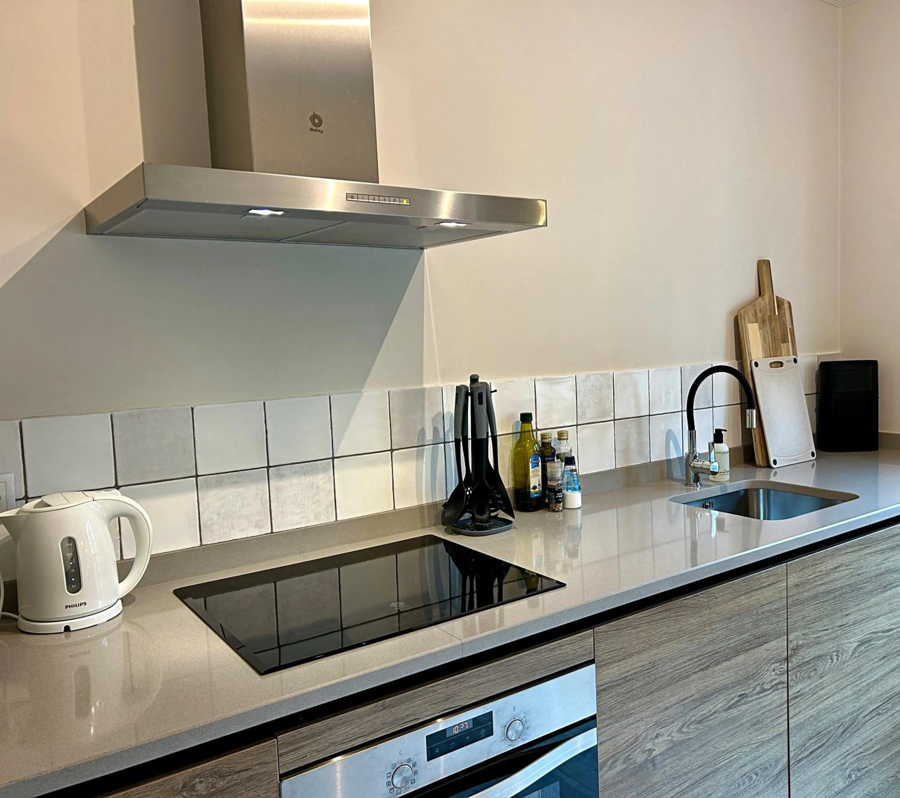 Coffee/tea facilities in Calheta Boutique Houses