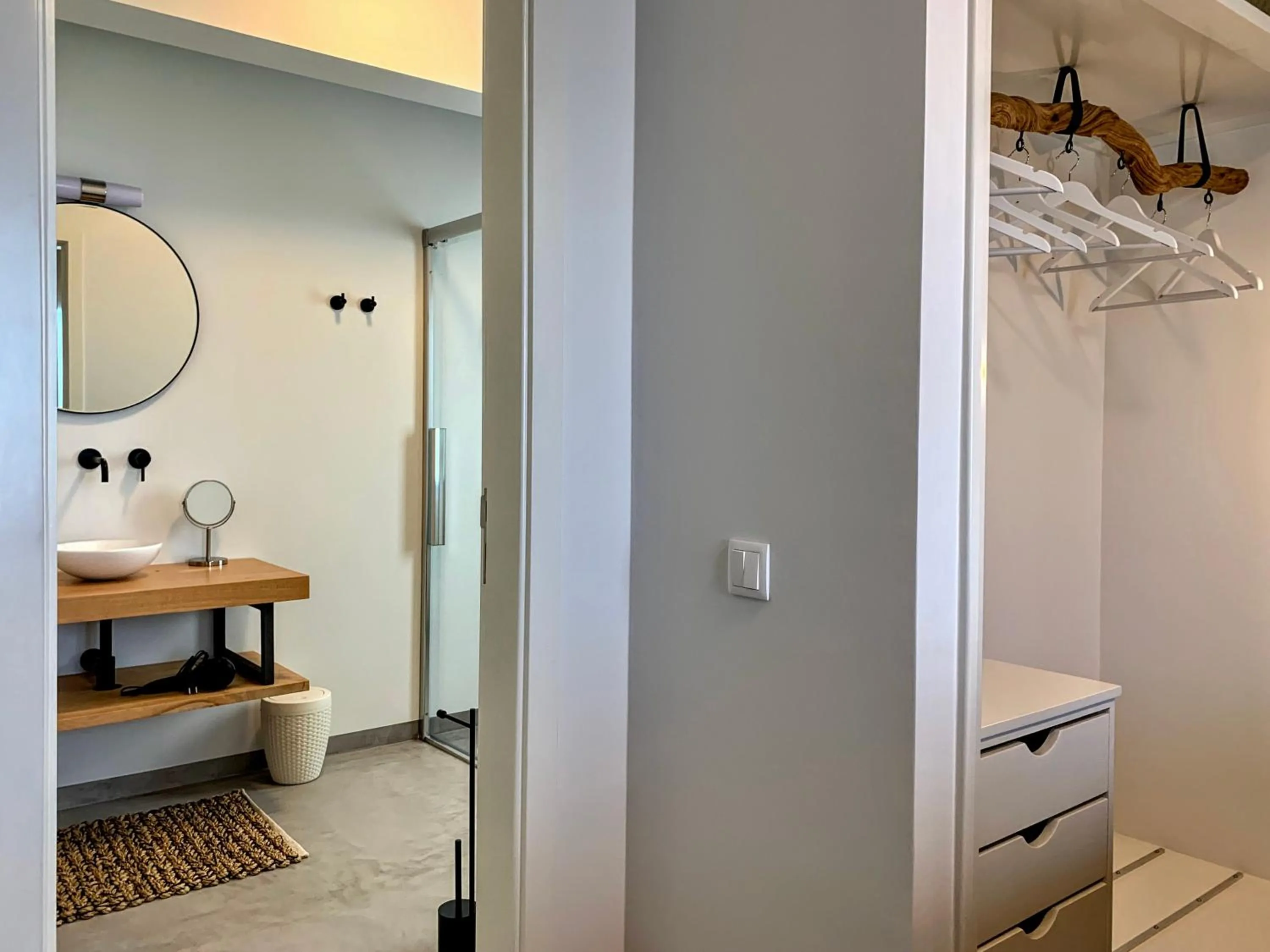 Shower in Calheta Boutique Houses