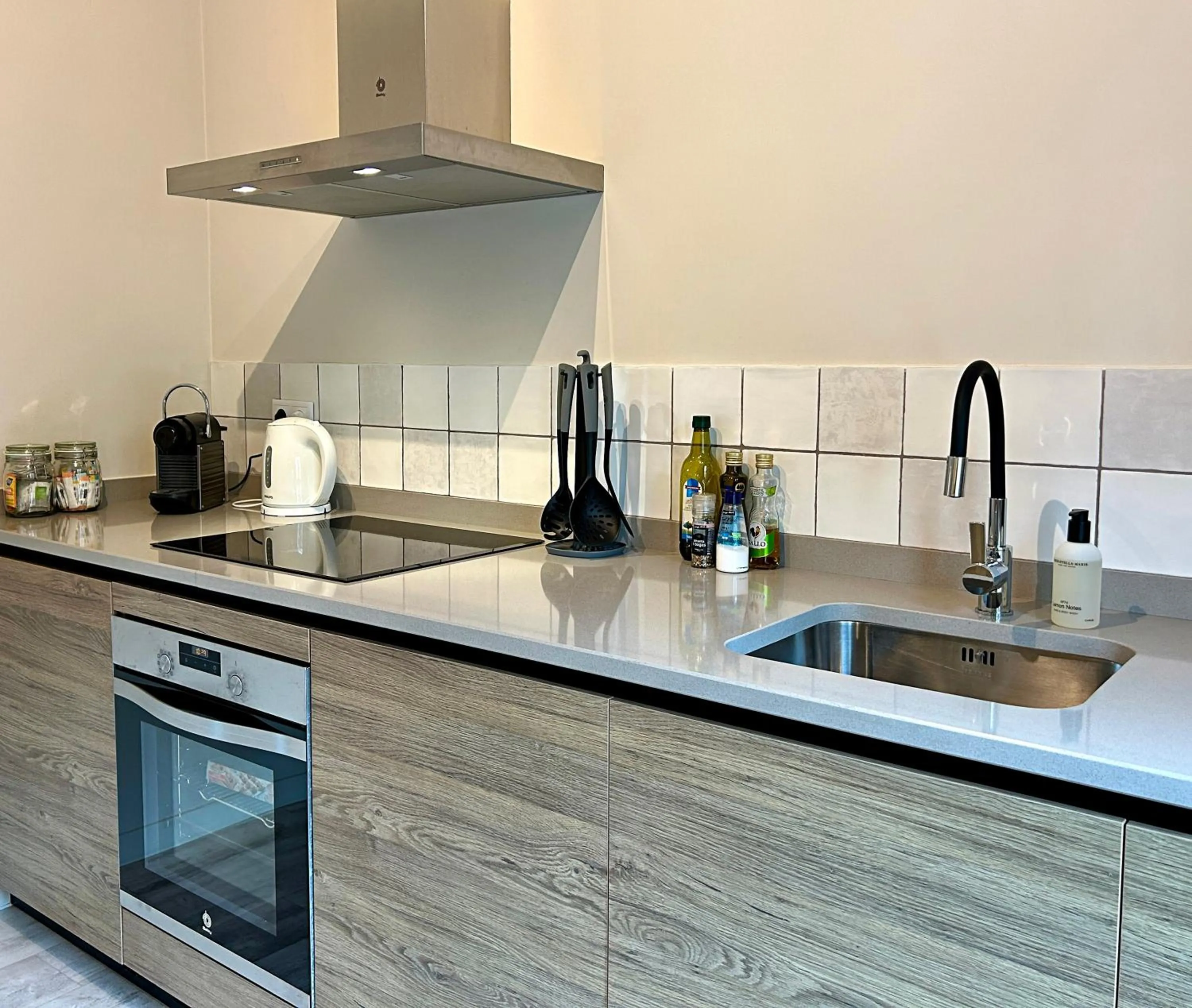 Coffee/tea facilities in Calheta Boutique Houses