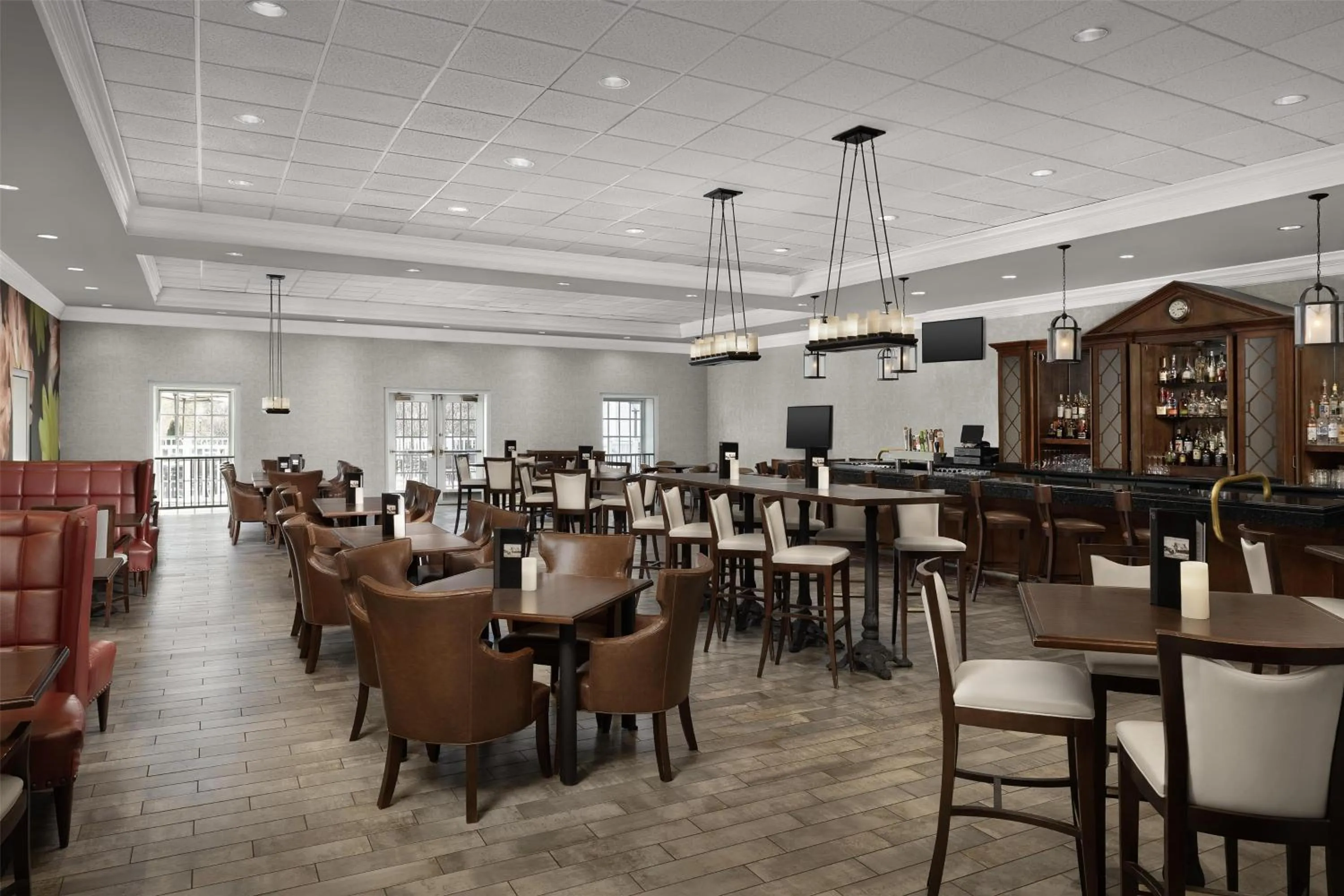 Lounge or bar in Virginia Crossings Hotel, Tapestry Collection by Hilton