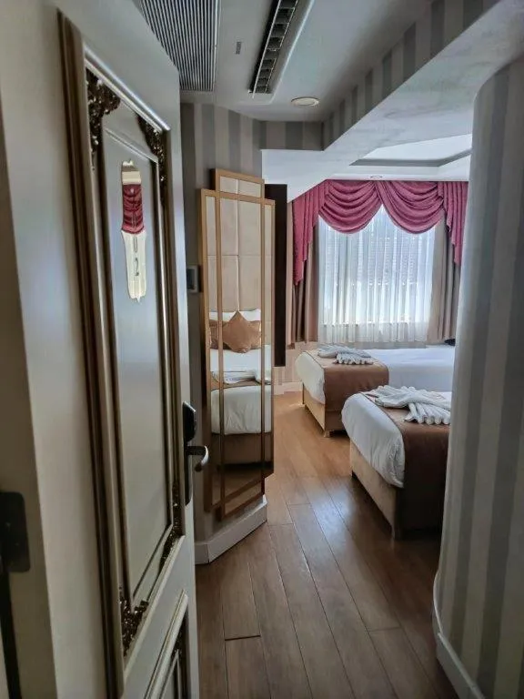 Bedroom, Bed in Burj Al Istanbul