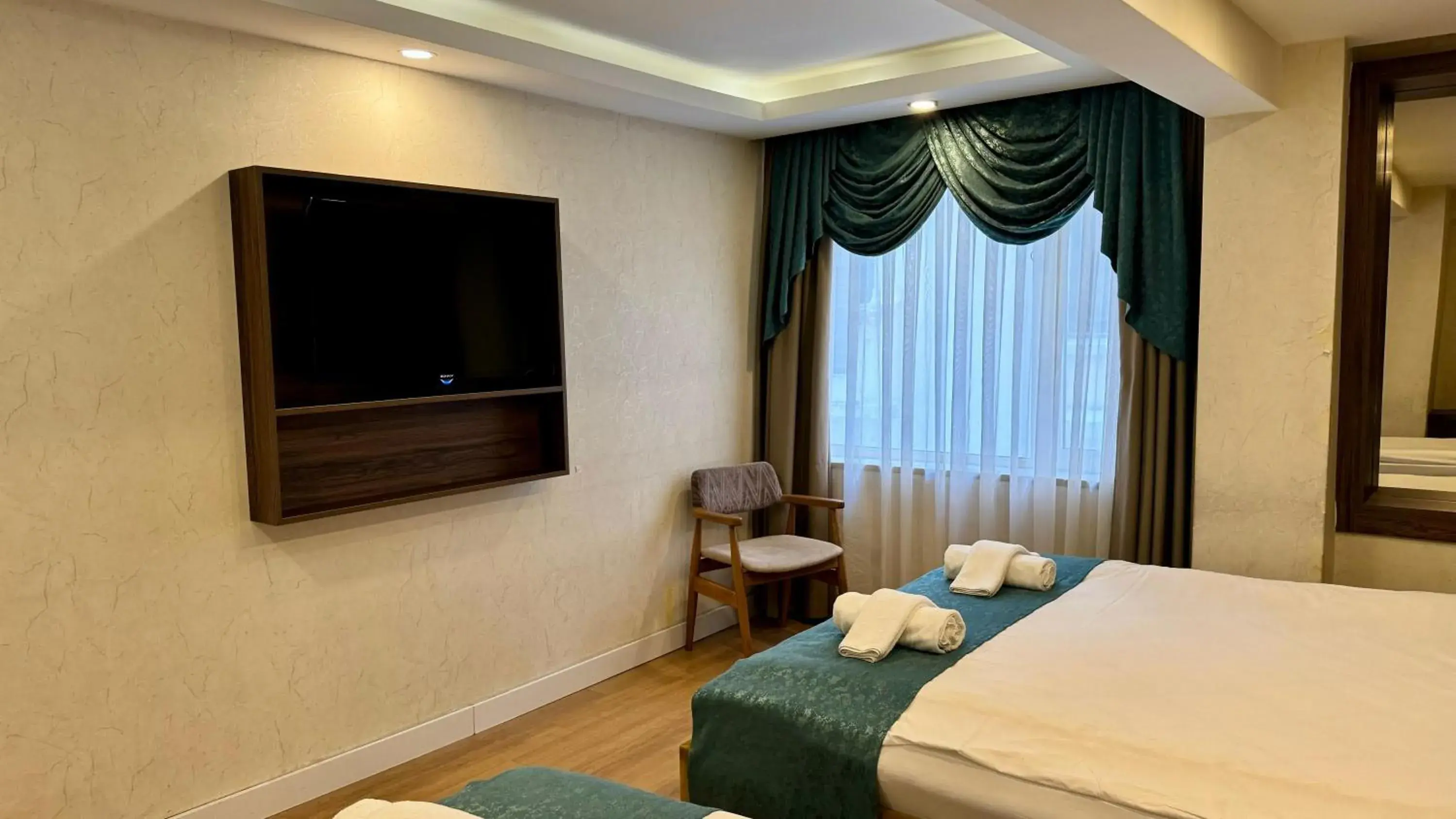 Bedroom, Bed in Burj Al Istanbul Bedroom, Bed in Burj Al Istanbul