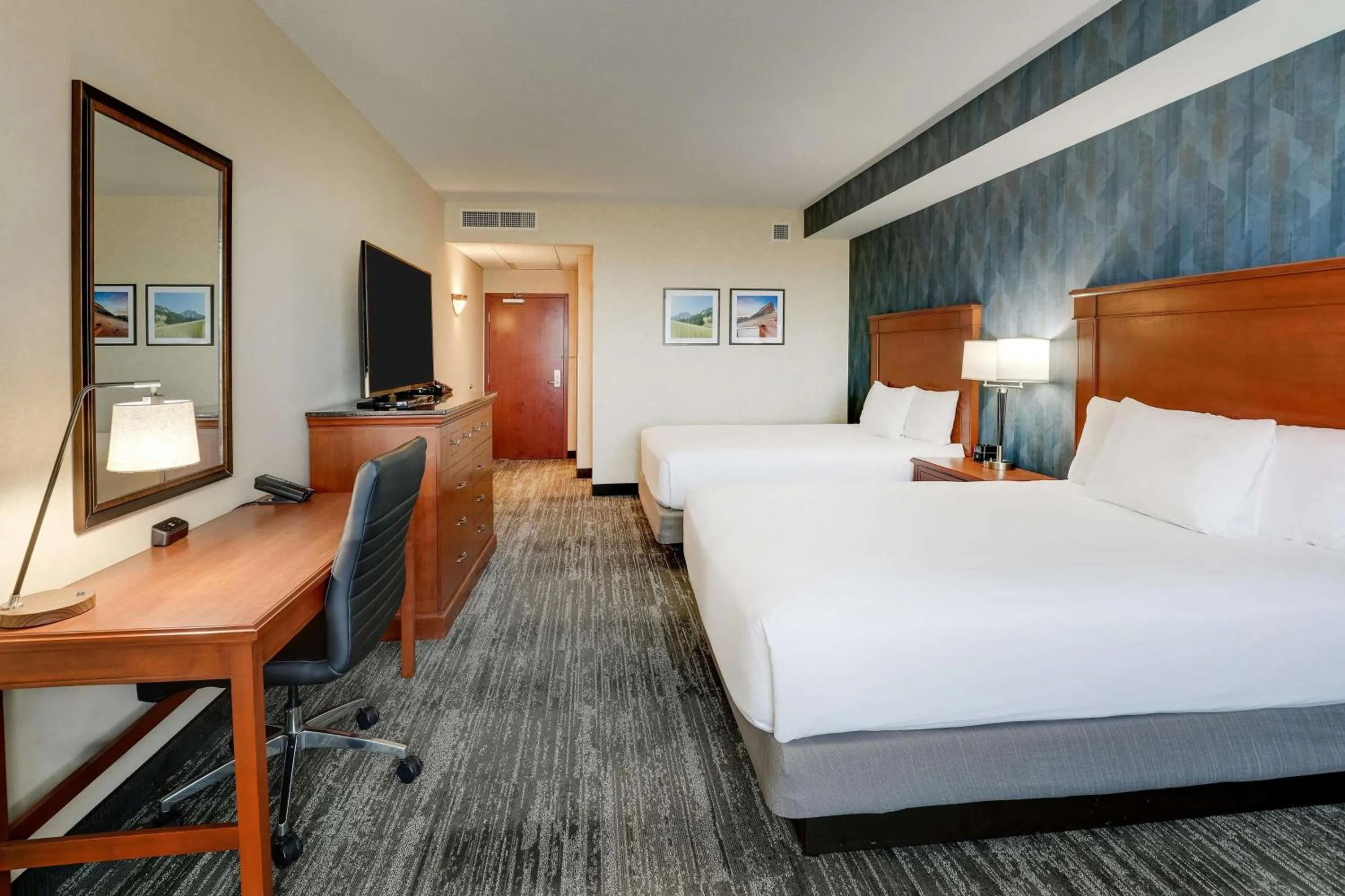 Bedroom, Bed in Drury Plaza Hotel Denver Westminster