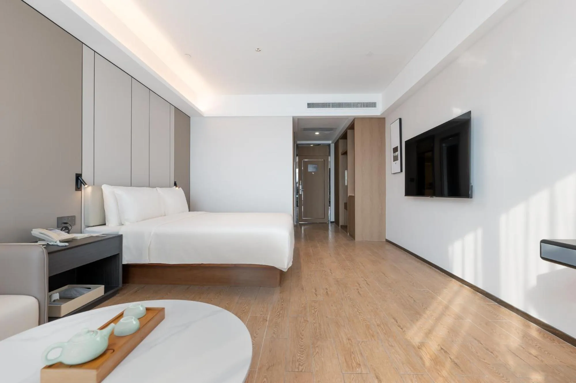 Bed in Atour Hotel Guangzhou Yueqiao Branch