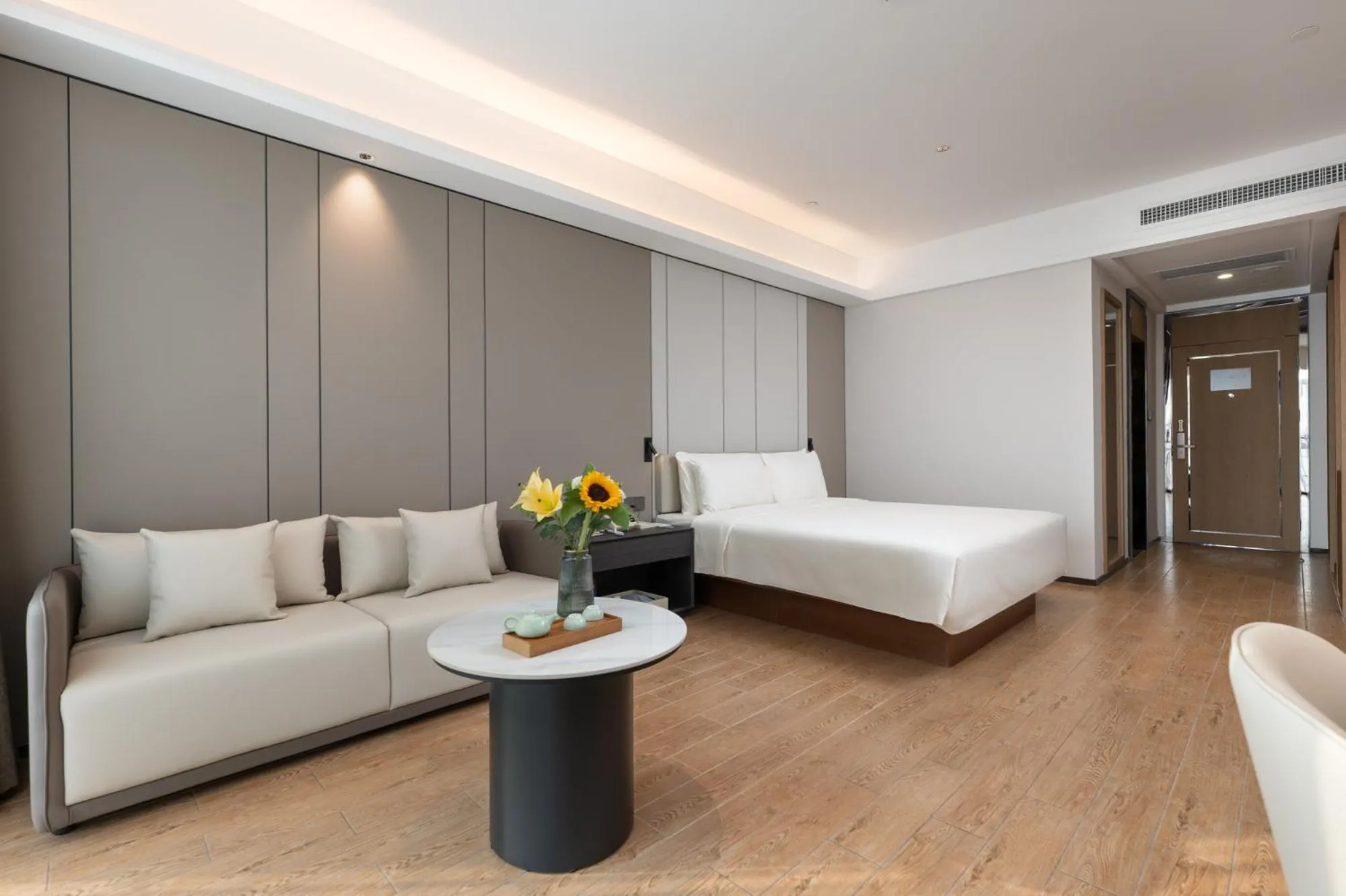 Bed in Atour Hotel Guangzhou Yueqiao Branch