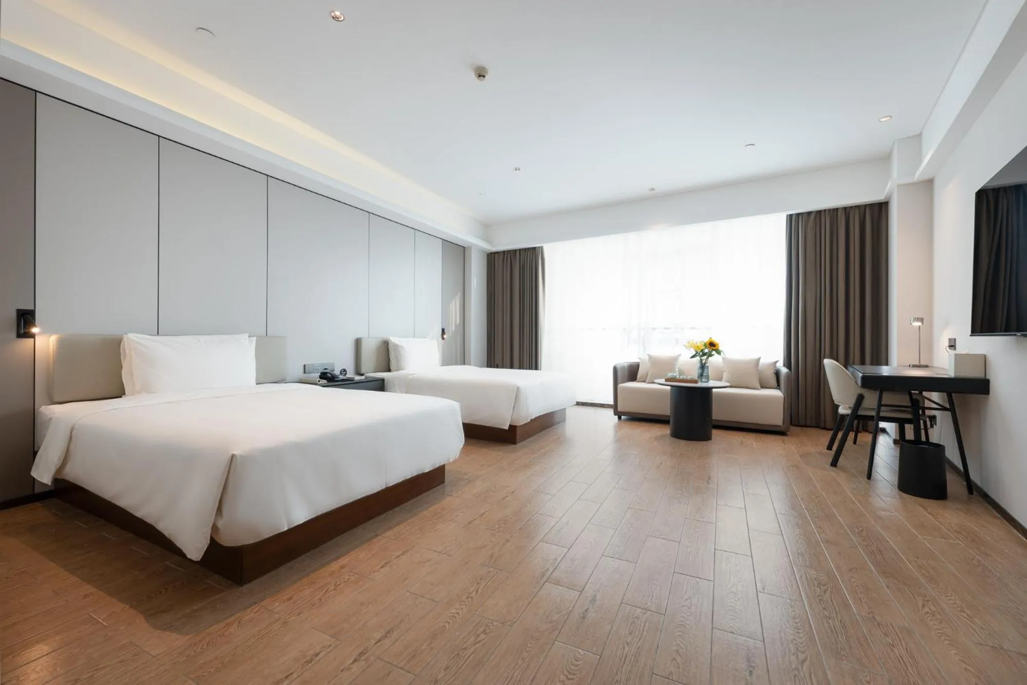 Bed in Atour Hotel Guangzhou Yueqiao Branch