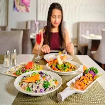 Breakfast in Enrise By Sayaji Rau Indore