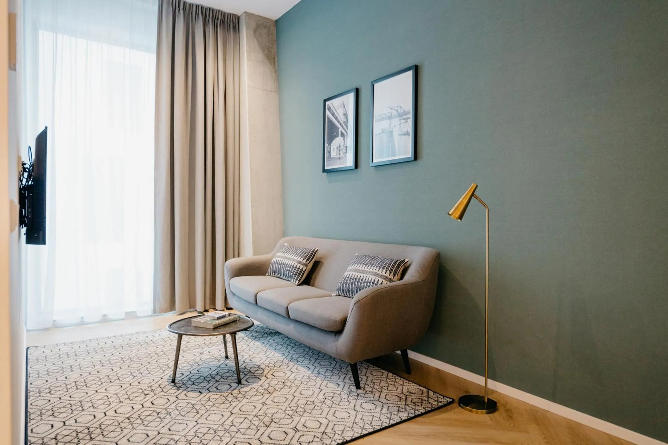 TV and multimedia in Numa Amsterdam Docklands