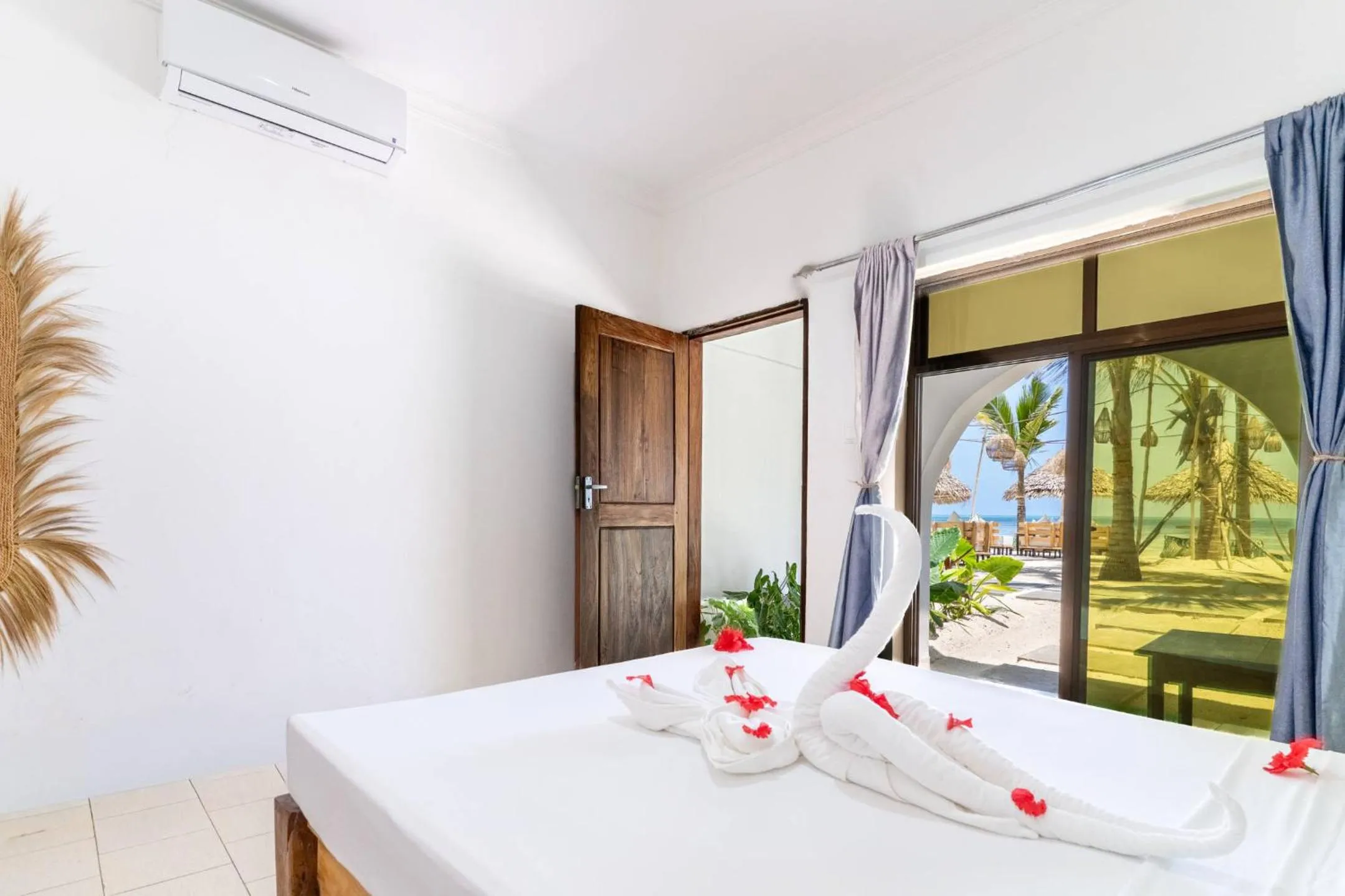 Bed in Marea Boutique Hotel