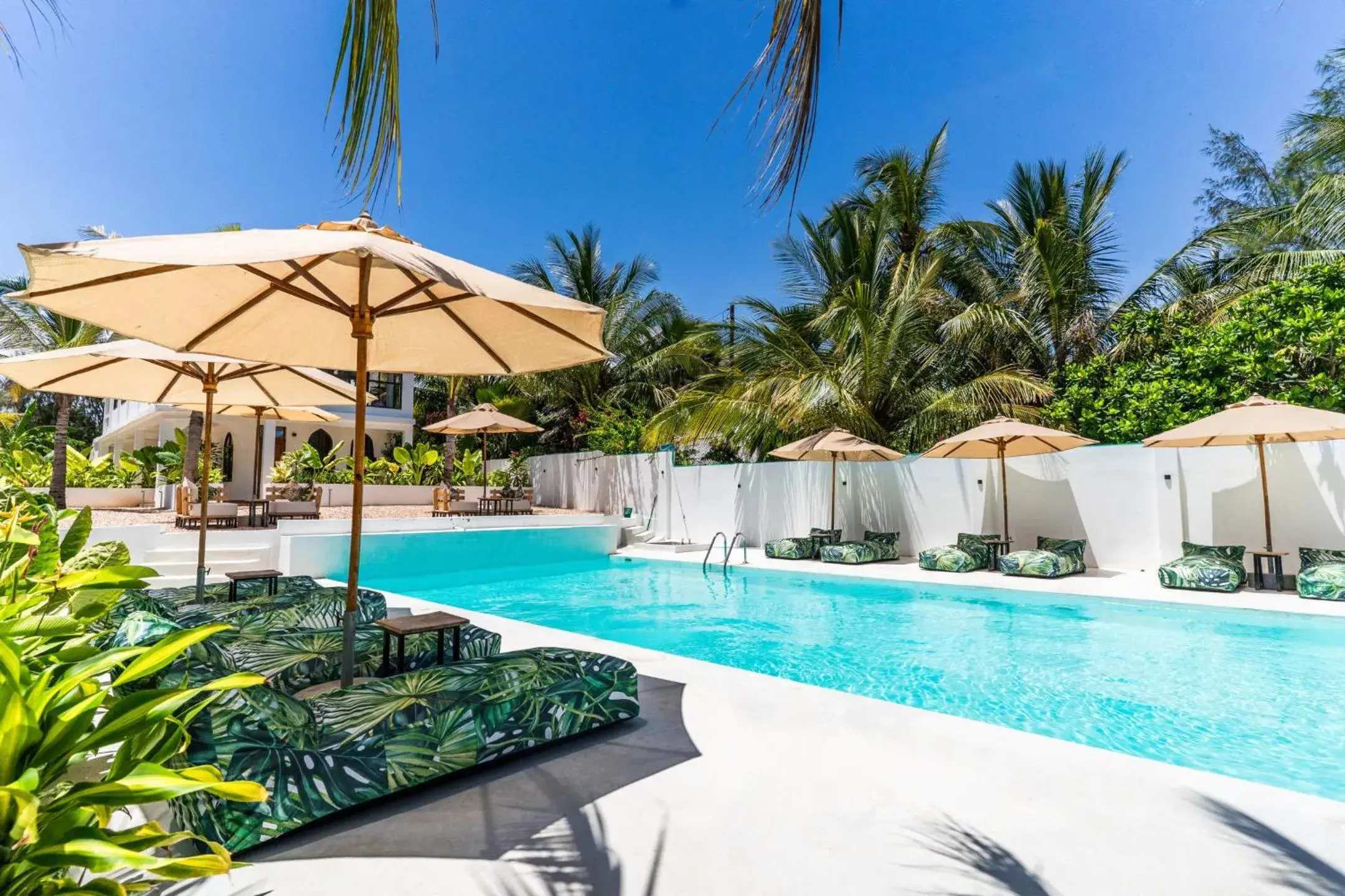 Swimming pool in Marea Boutique Hotel Swimming pool in Marea Boutique Hotel