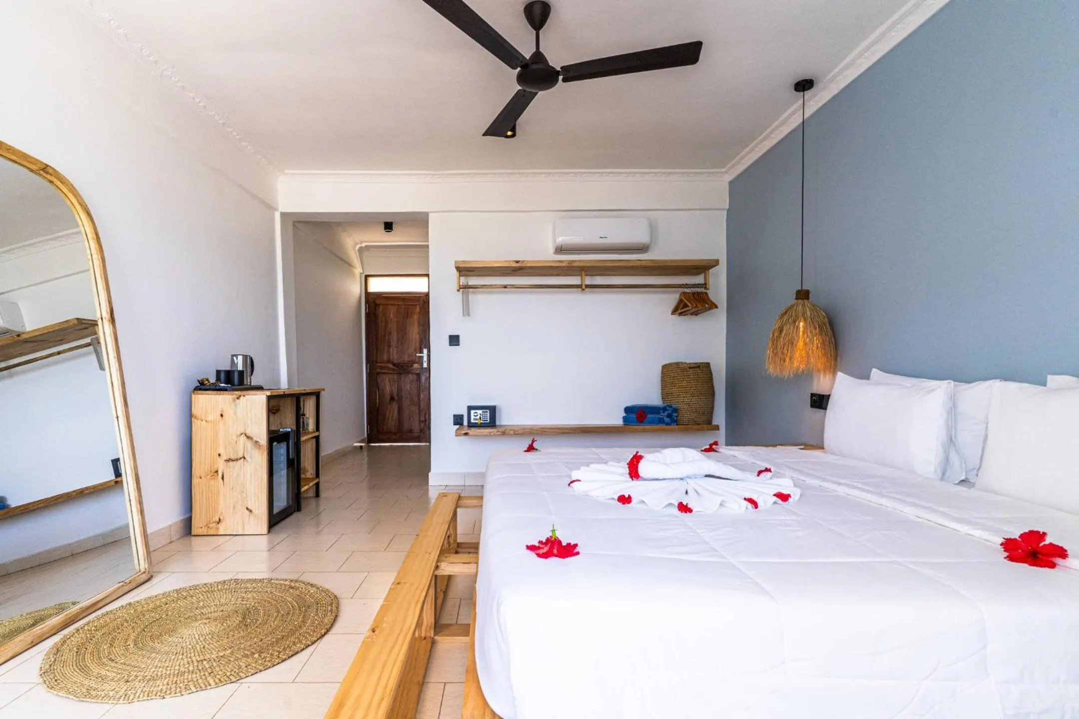 Bed in Marea Boutique Hotel