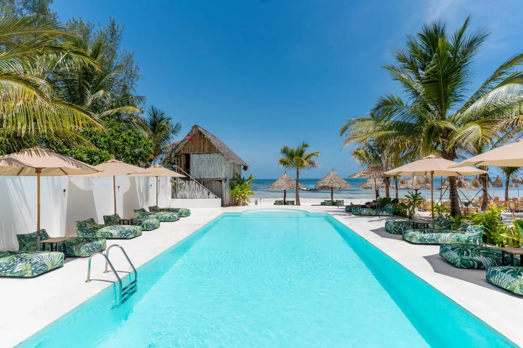 Swimming pool in Marea Boutique Hotel Swimming pool in Marea Boutique Hotel