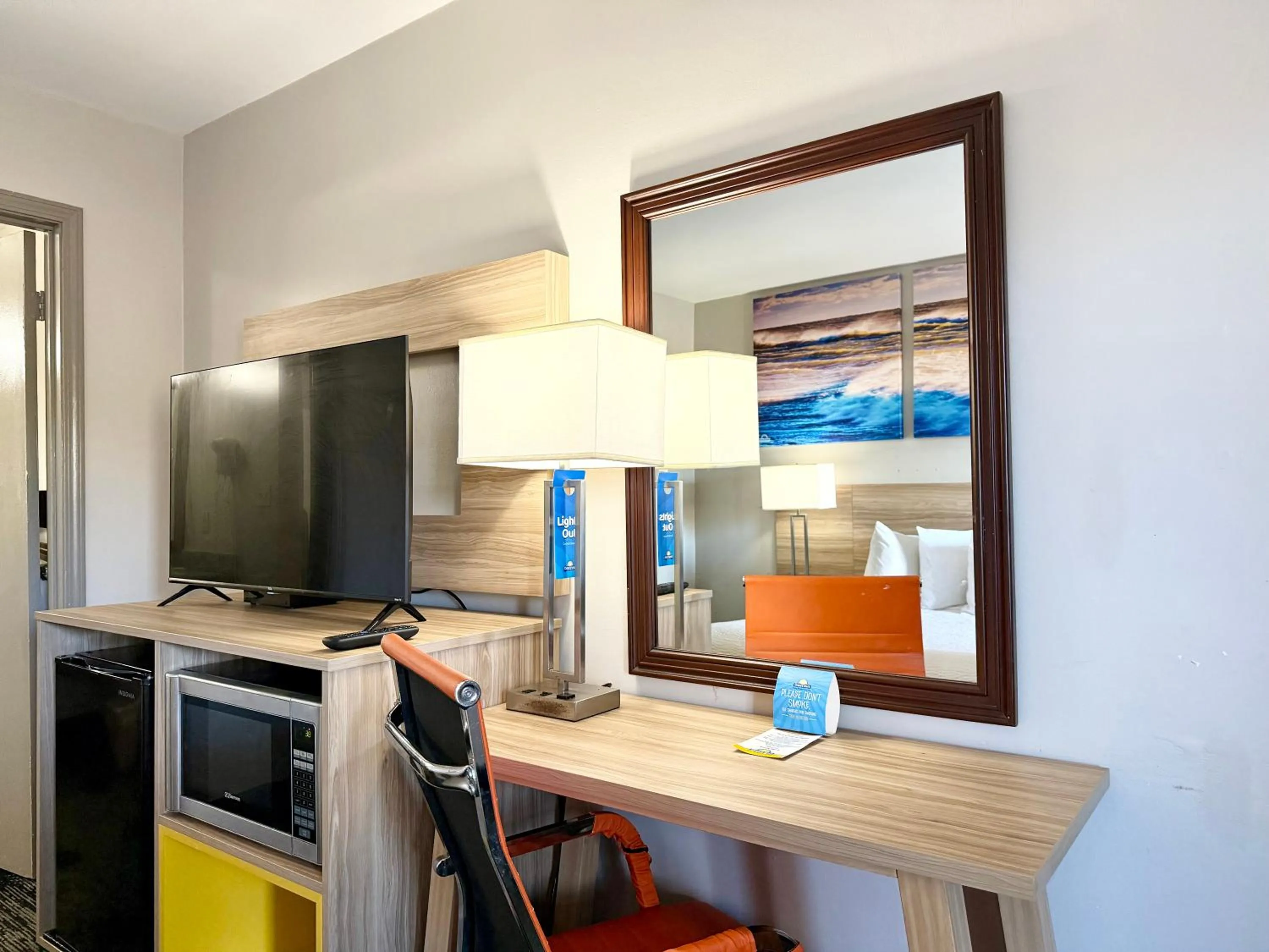 Days Inn by Wyndham Greenville