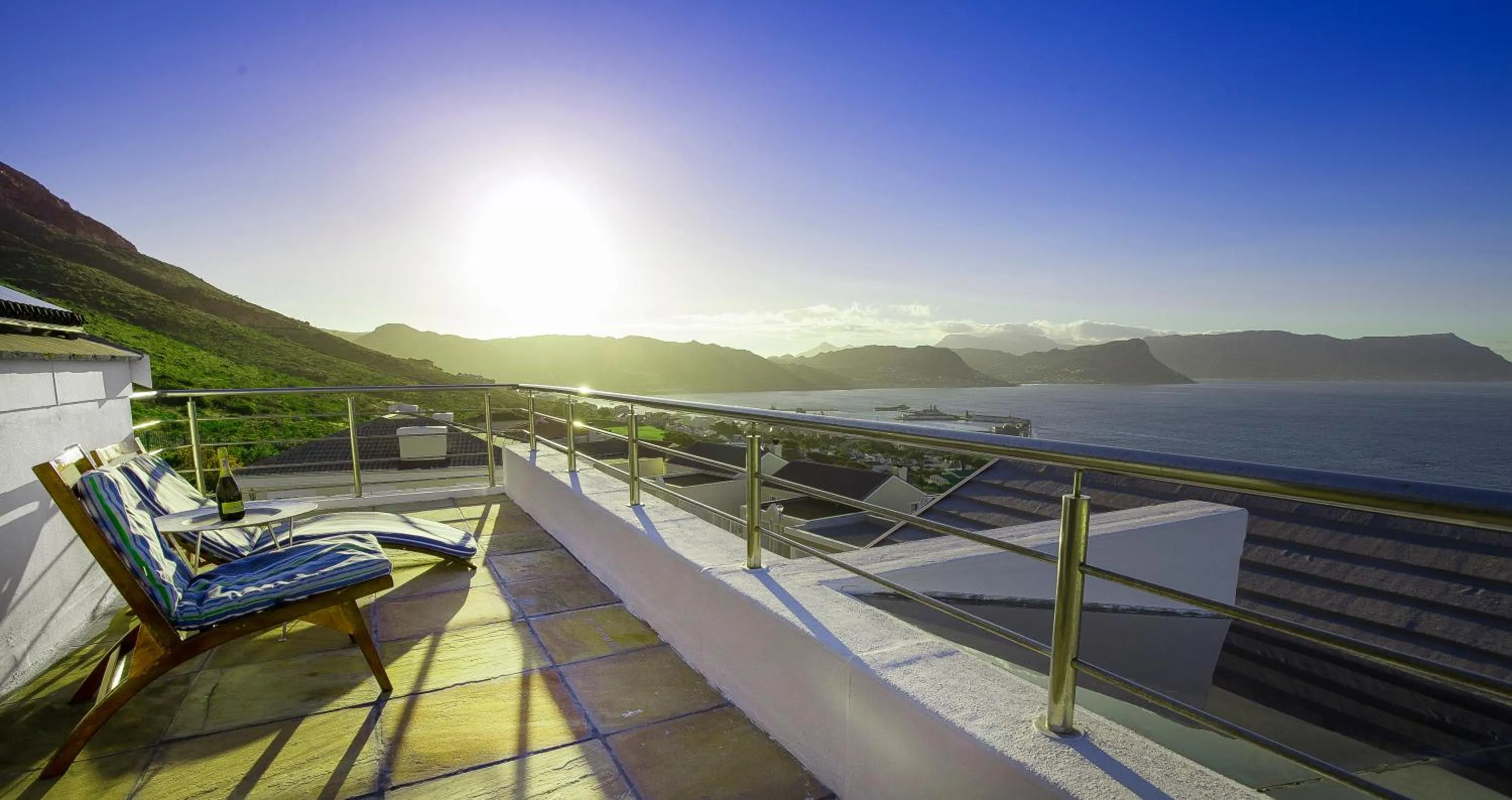 Balcony/Terrace in Magellans Hotel