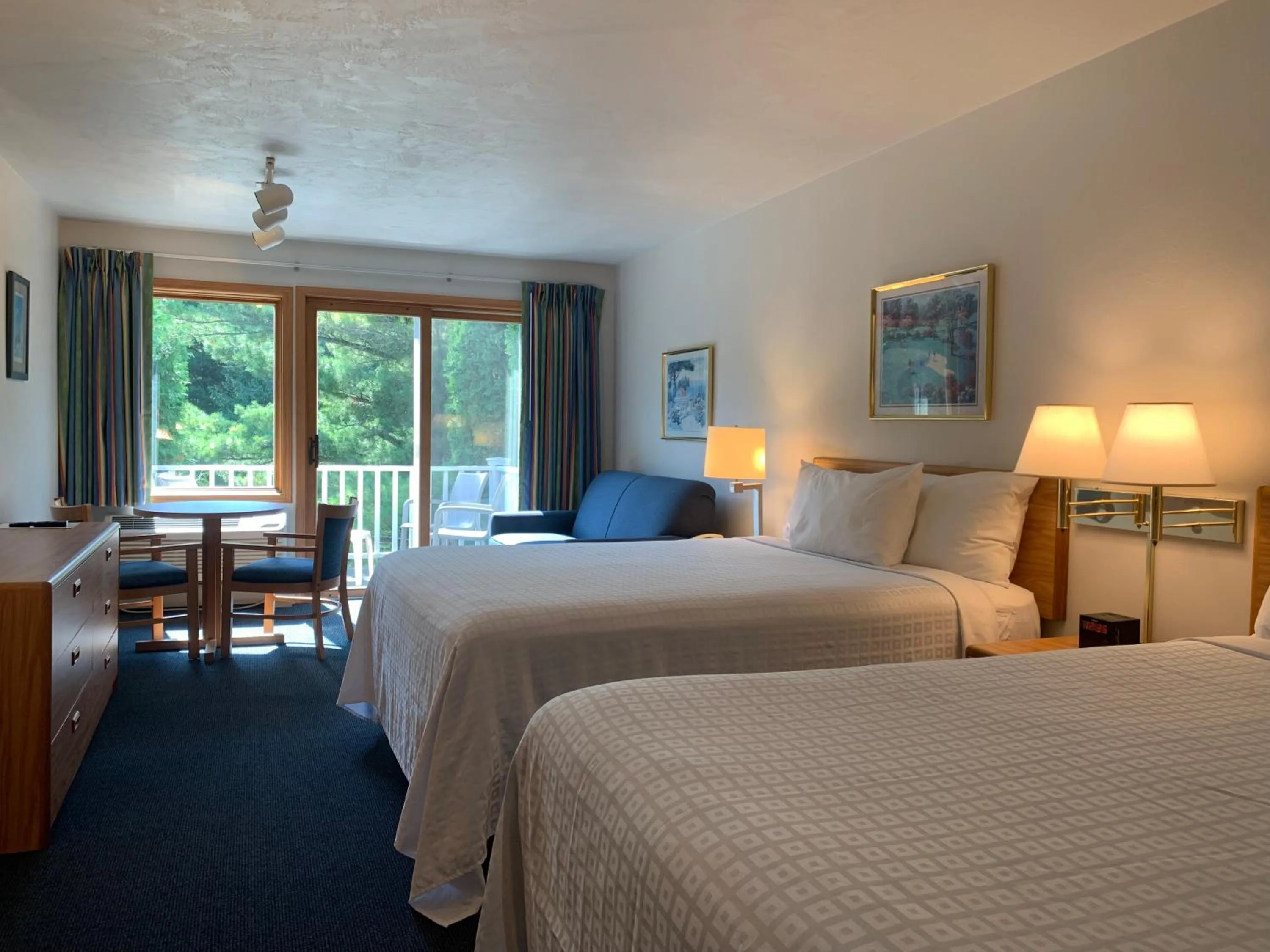 Bed in AppleCreek Resort-Hotel & Suites