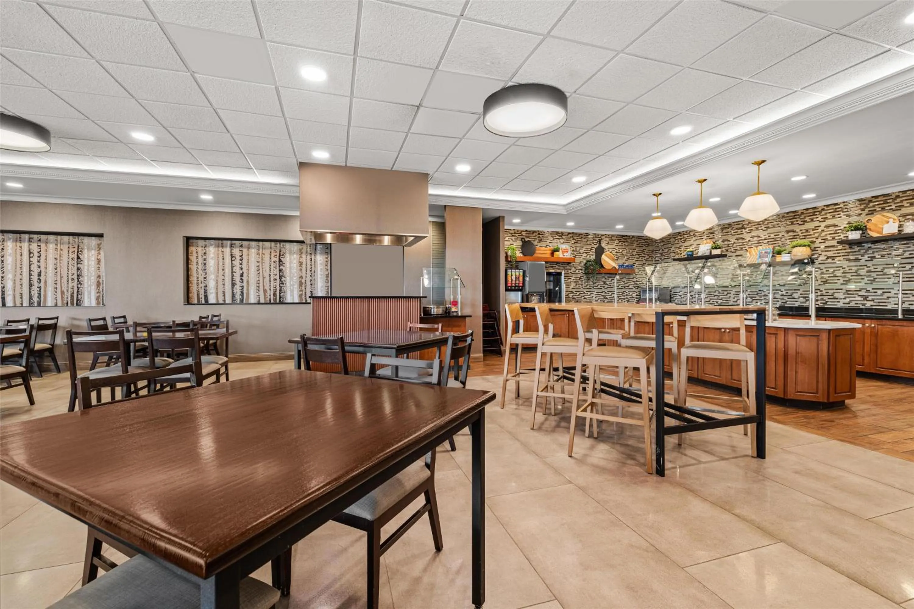 Breakfast in Drury Plaza Hotel St Louis Creve Coeur