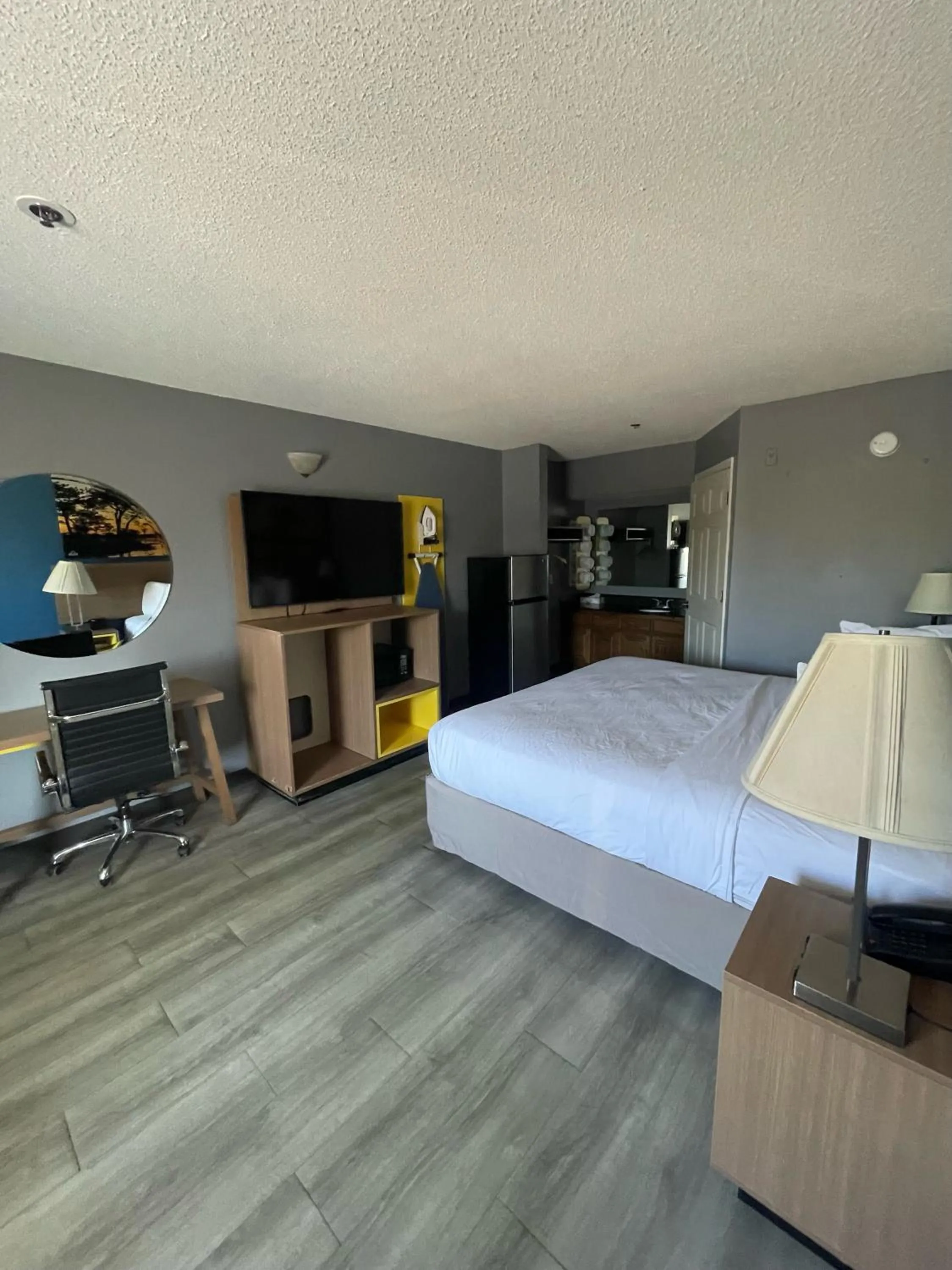 Bedroom, Bed in Baymont by Wyndham Dublin