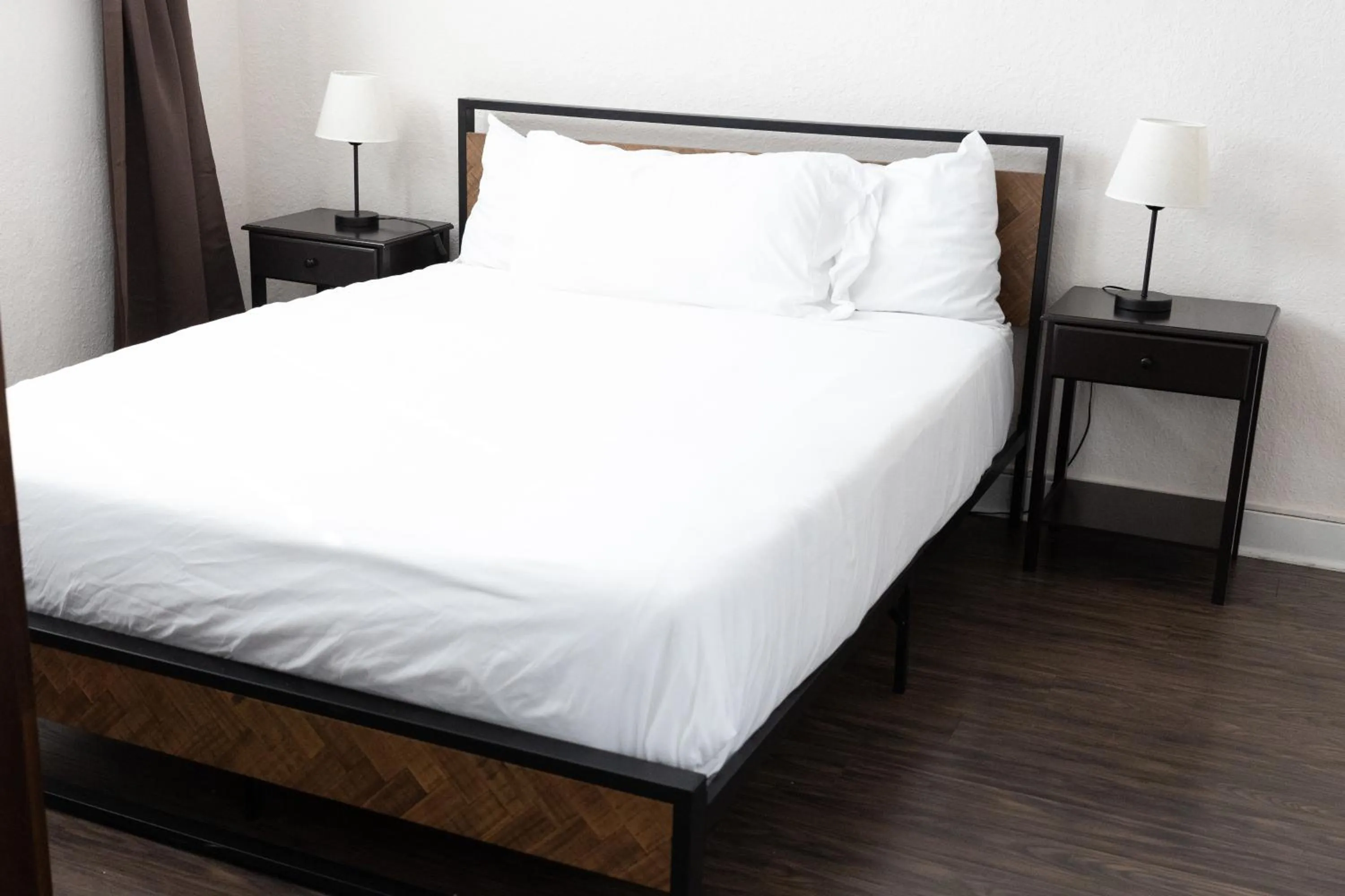 Bed in Hunter Arms Hotel