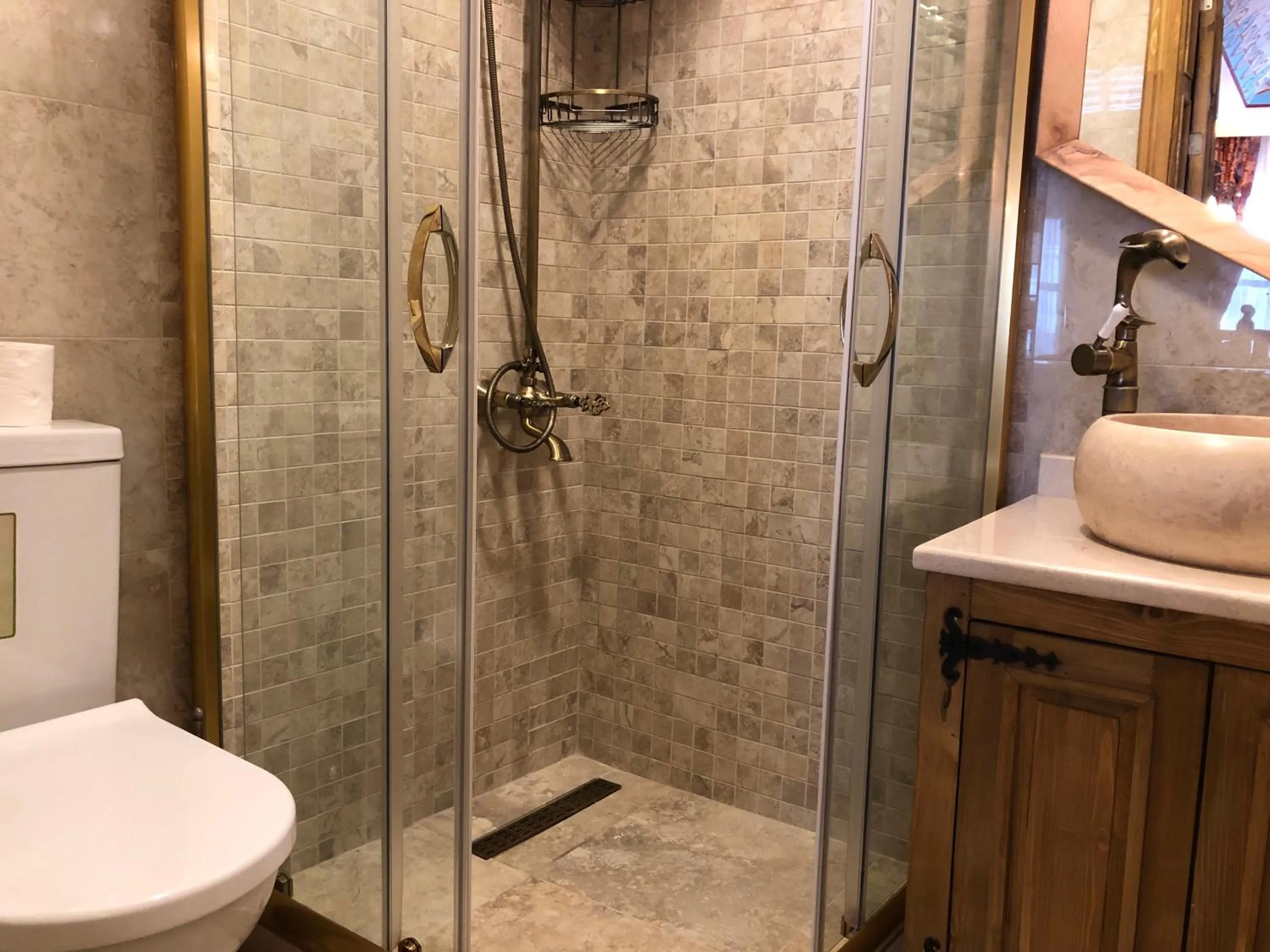 Shower in Enderun by Otantik Suites