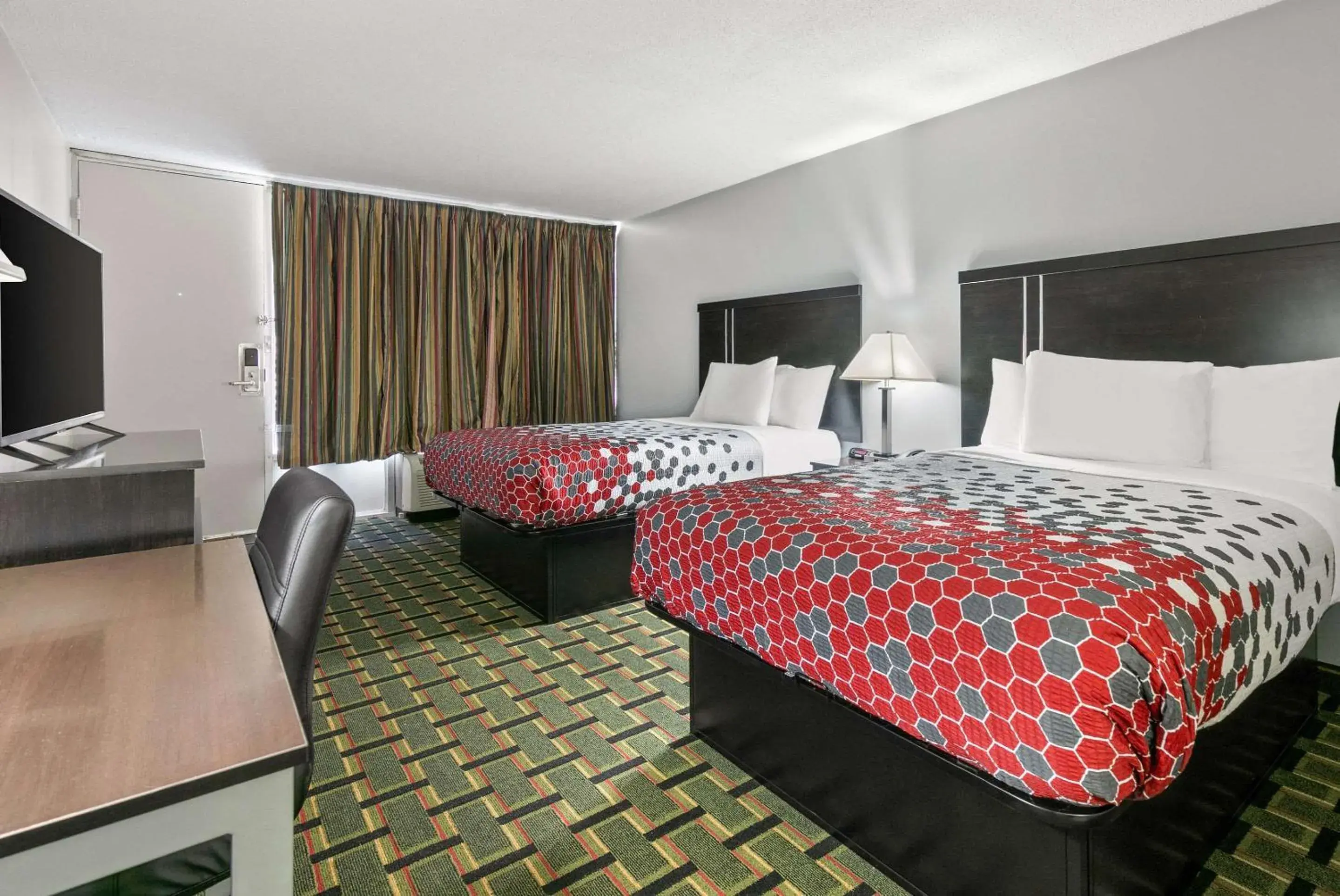 Bedroom, Bed in Econo Lodge Bedroom, Bed in Econo Lodge