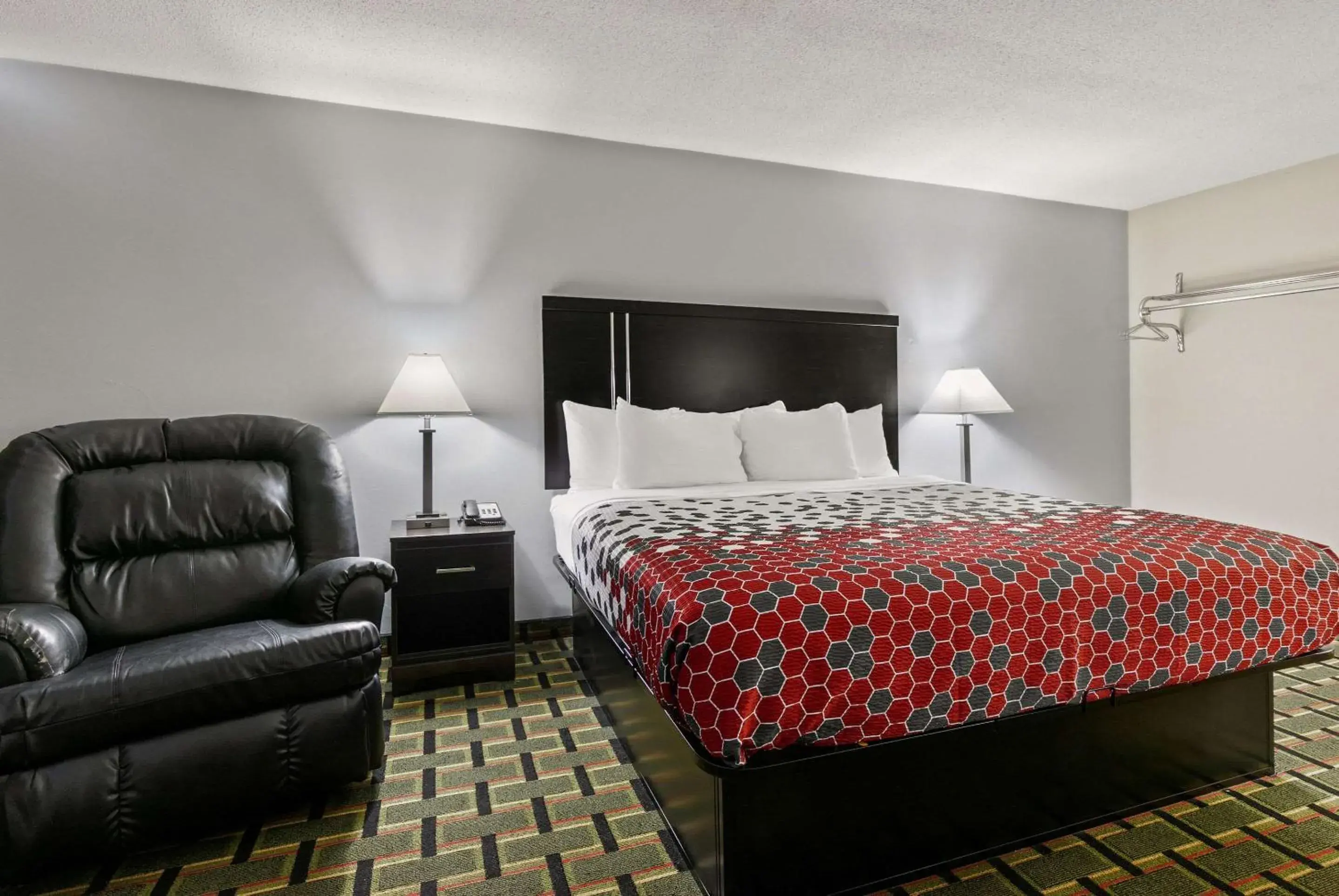 Bedroom, Bed in Econo Lodge Bedroom, Bed in Econo Lodge