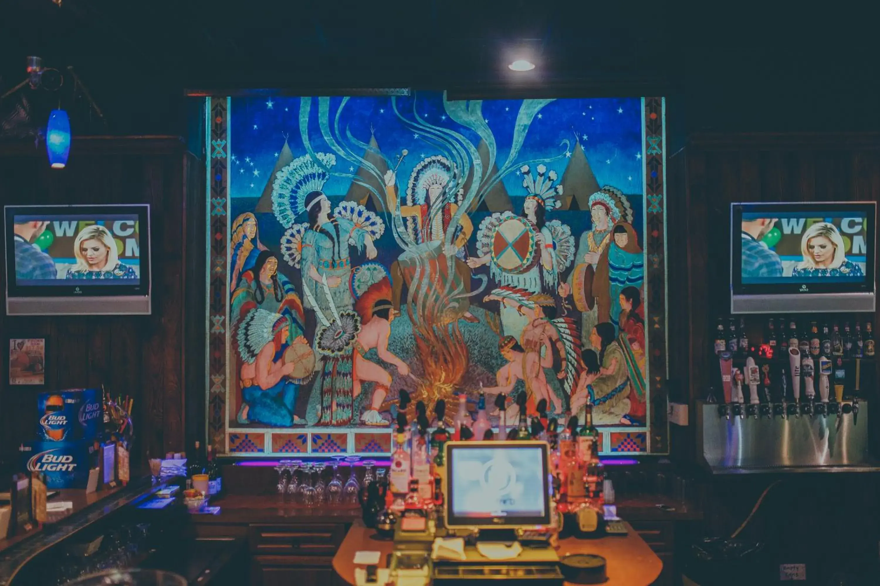 Lounge or bar in The Hotel Ottumwa Lounge or bar in The Hotel Ottumwa