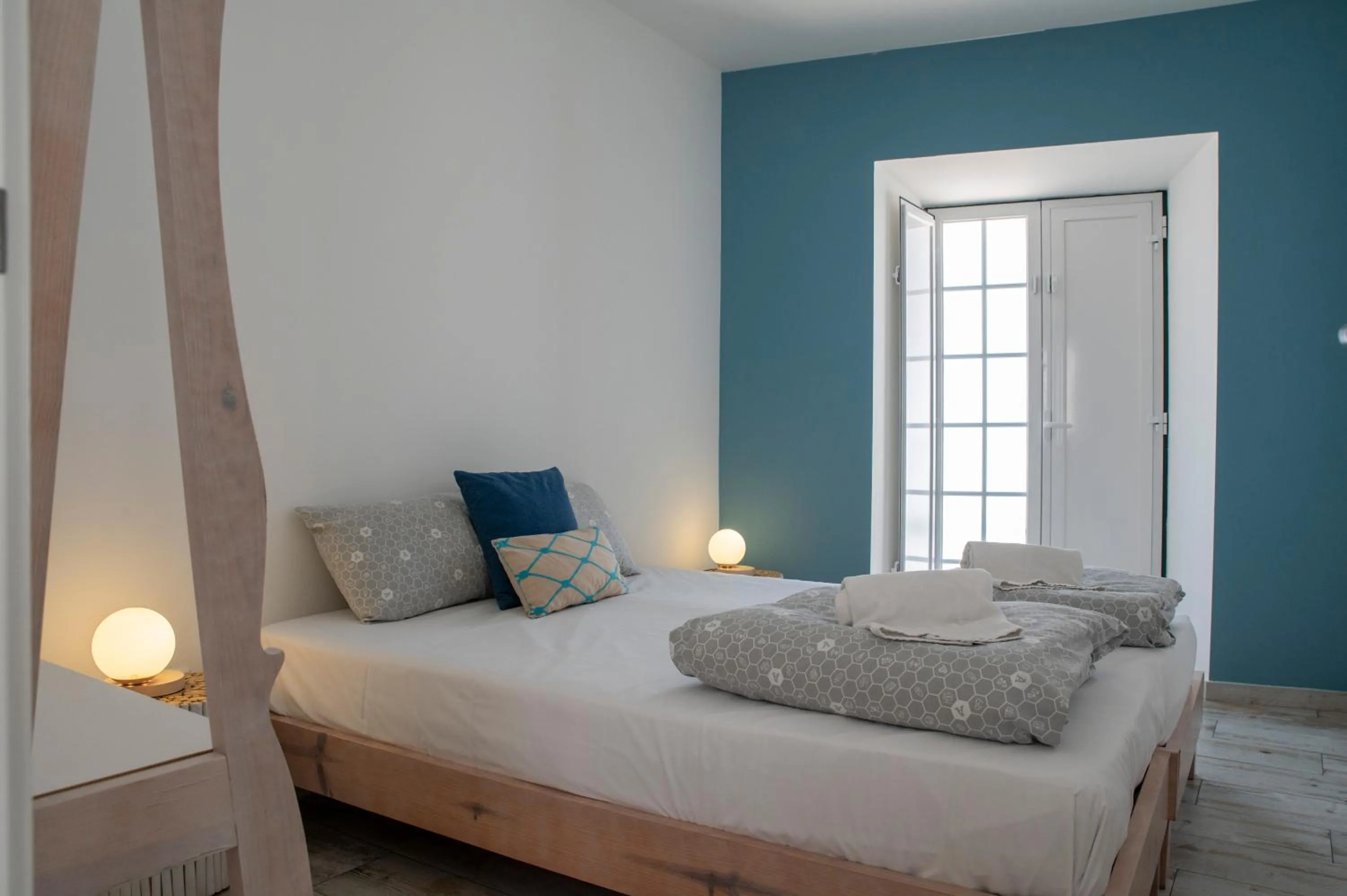 Bed in WOT Peniche Social