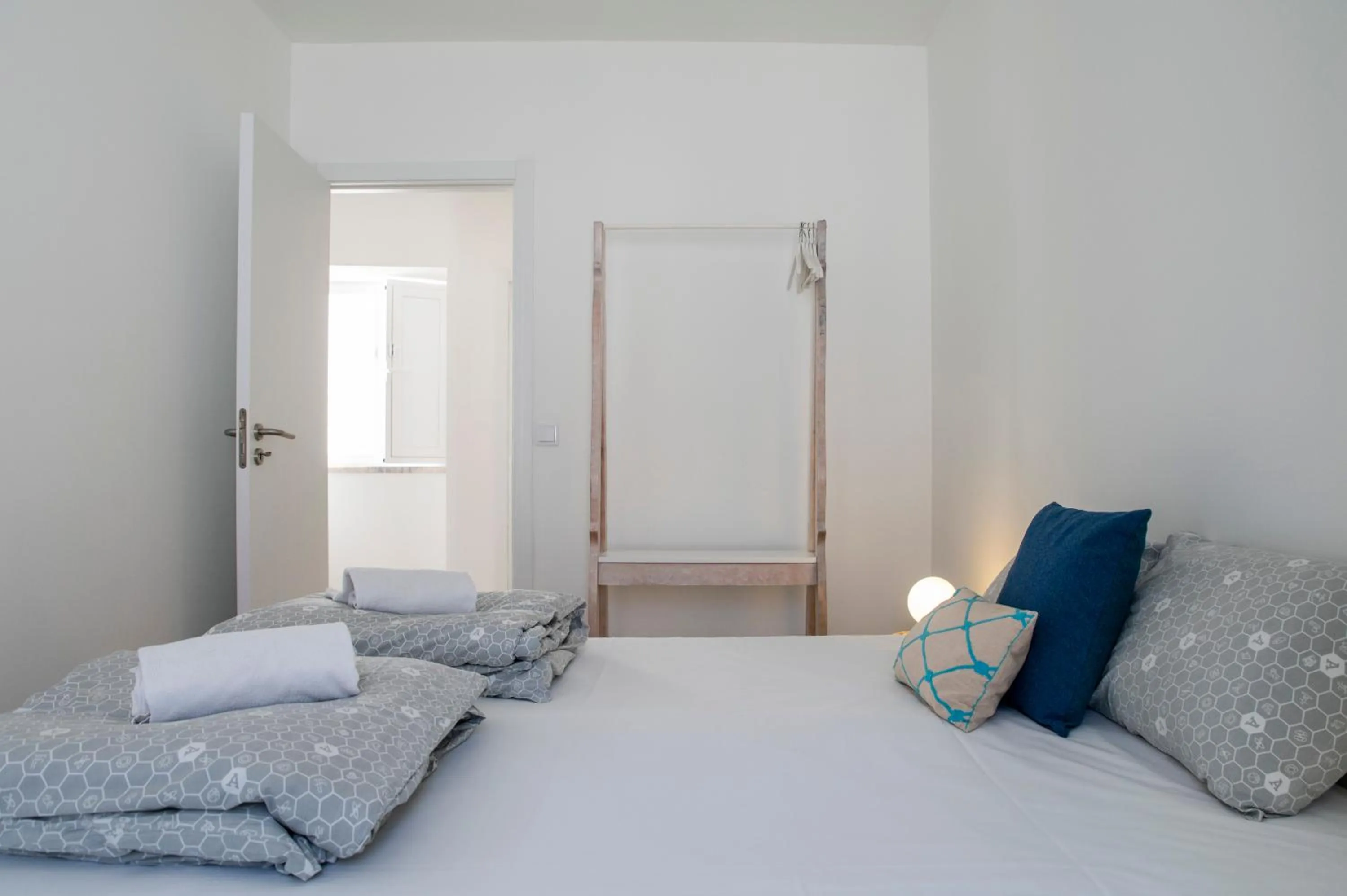 Bed in WOT Peniche Social