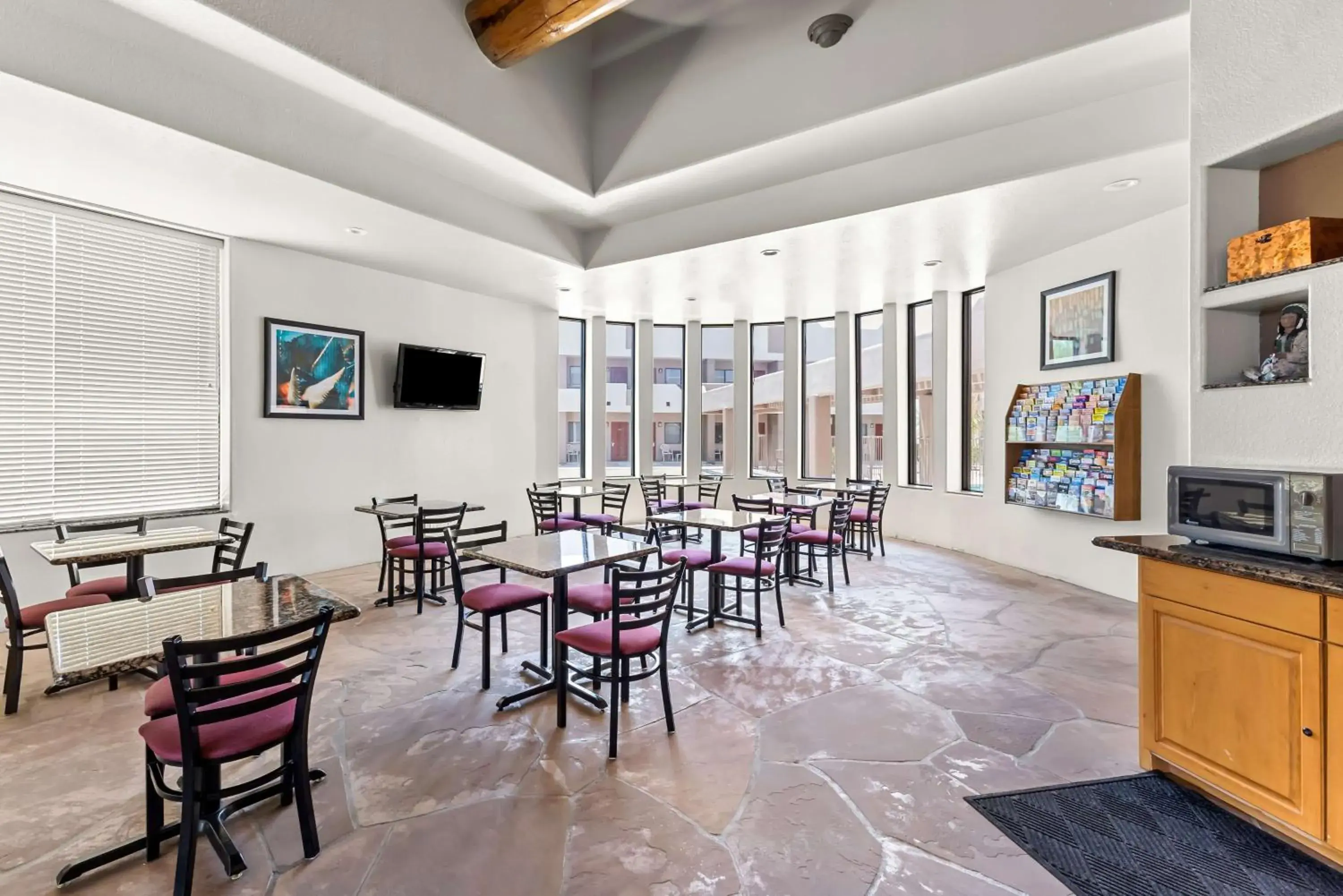 Breakfast in Best Western Apache Junction Inn Breakfast in Best Western Apache Junction Inn