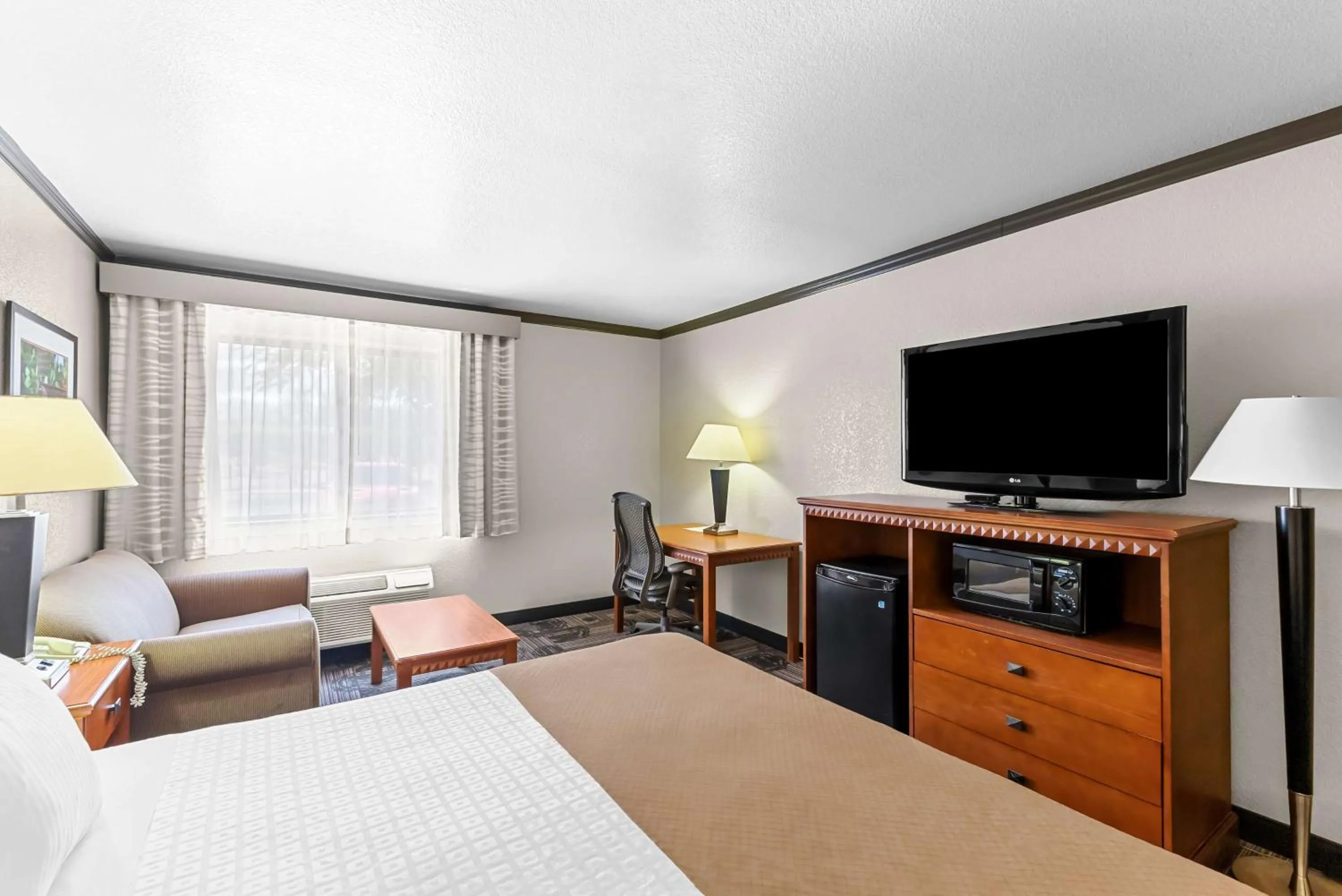 Bedroom, Bed in Best Western Apache Junction Inn