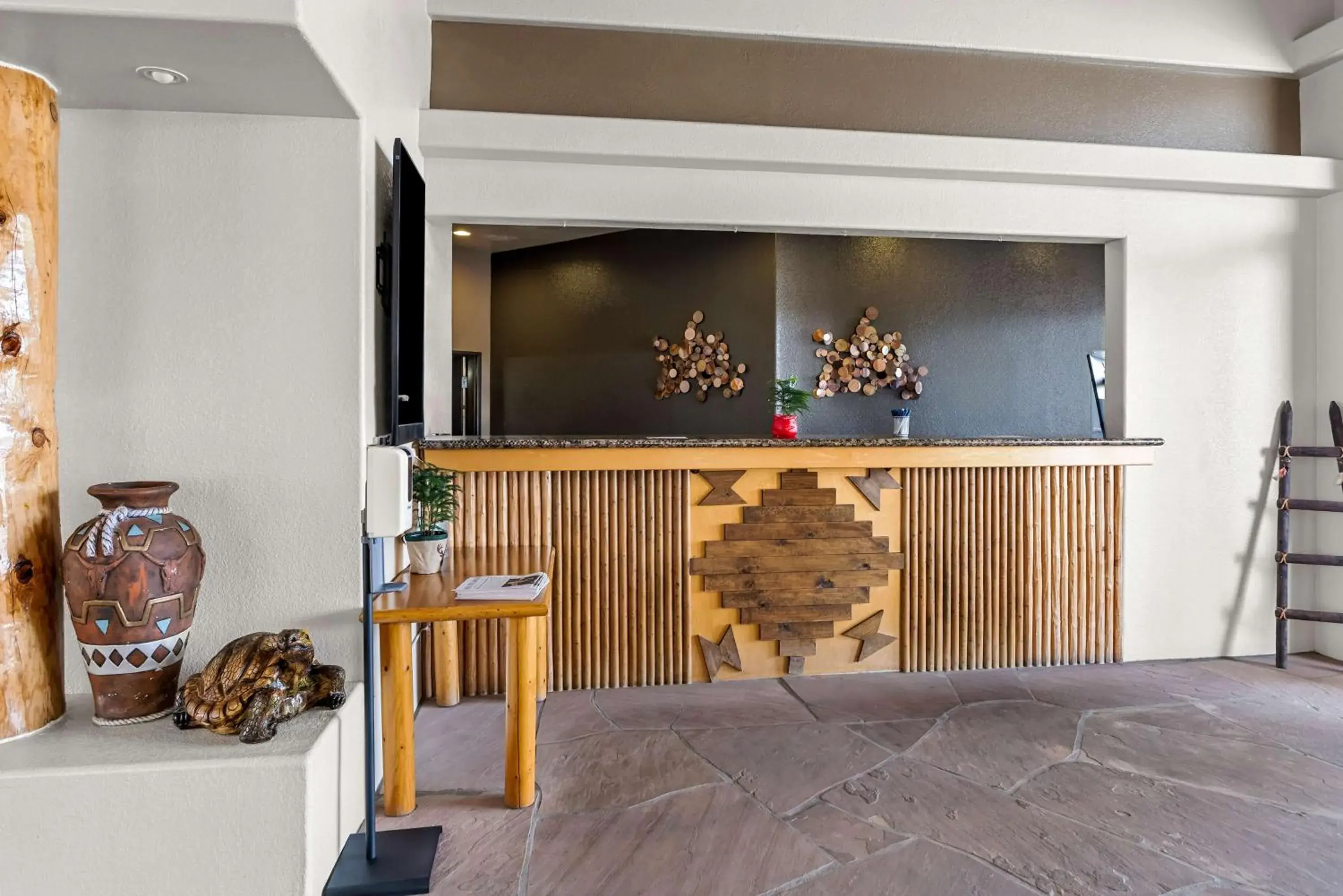 Lobby or reception, Bed in Best Western Apache Junction Inn Lobby or reception, Bed in Best Western Apache Junction Inn