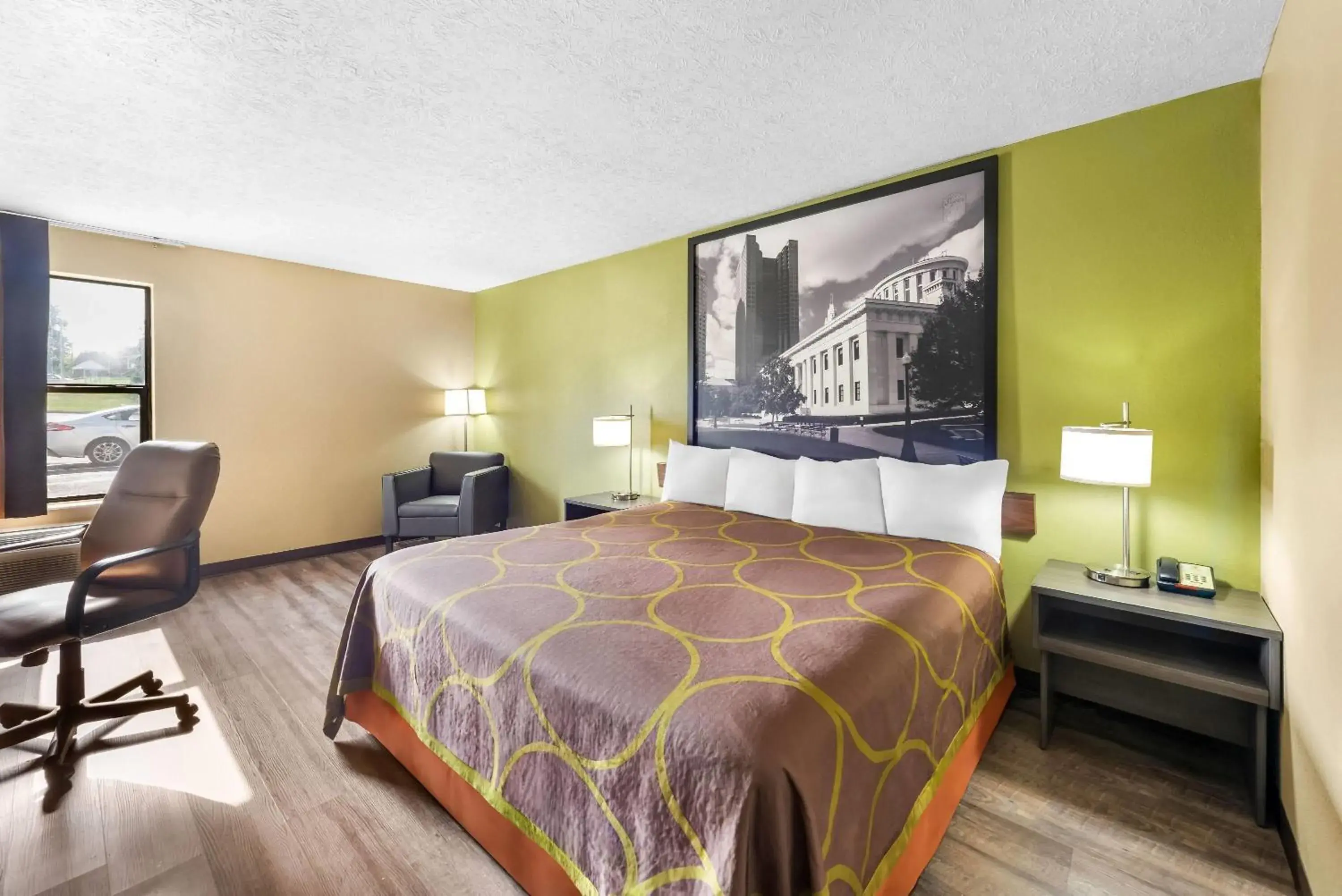 King Room - Non-Smoking in Super 8 by Wyndham Bellefontaine King Room - Non-Smoking in Super 8 by Wyndham Bellefontaine