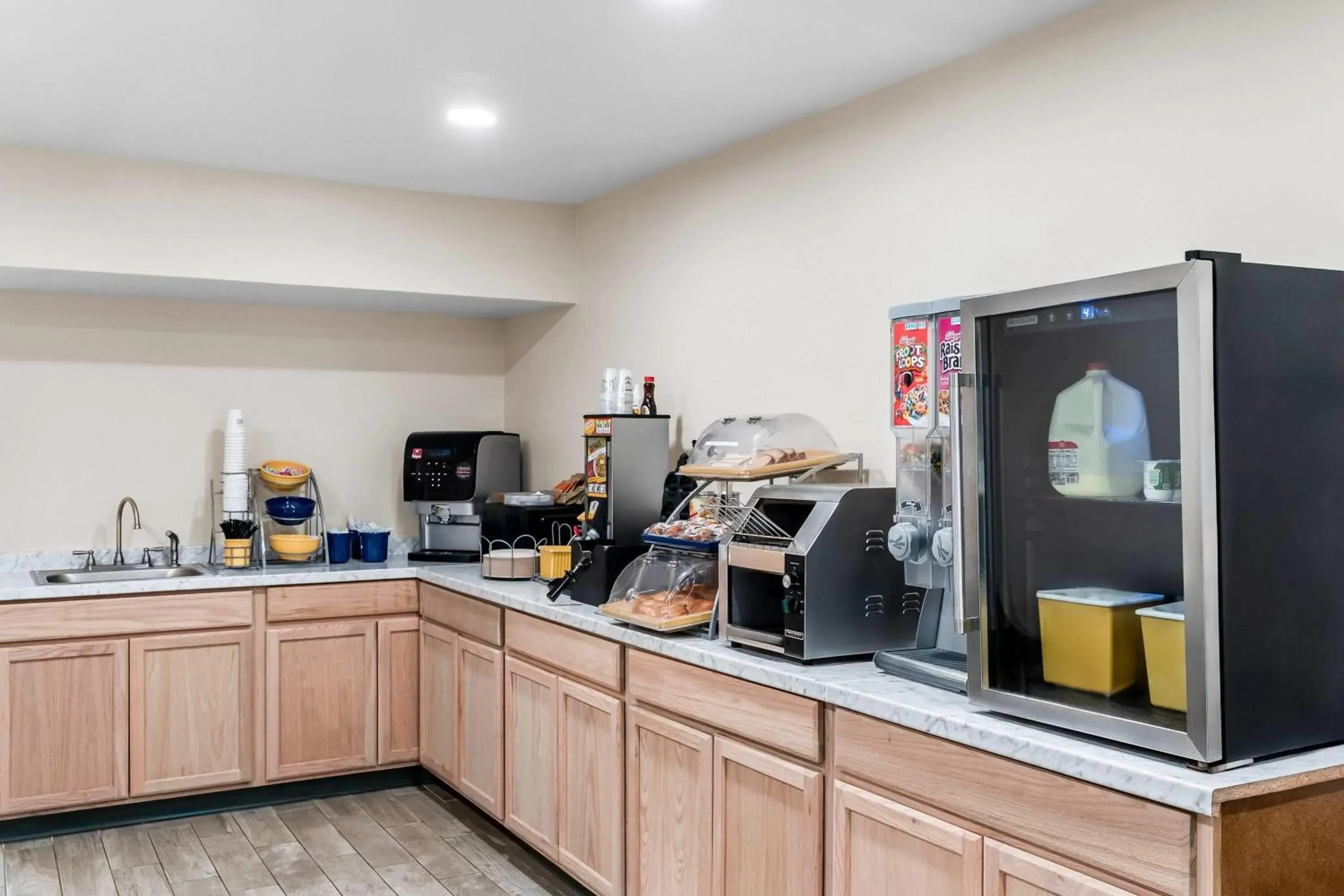 Restaurant/places to eat in Days Inn by Wyndham Spartanburg Restaurant/places to eat in Days Inn by Wyndham Spartanburg