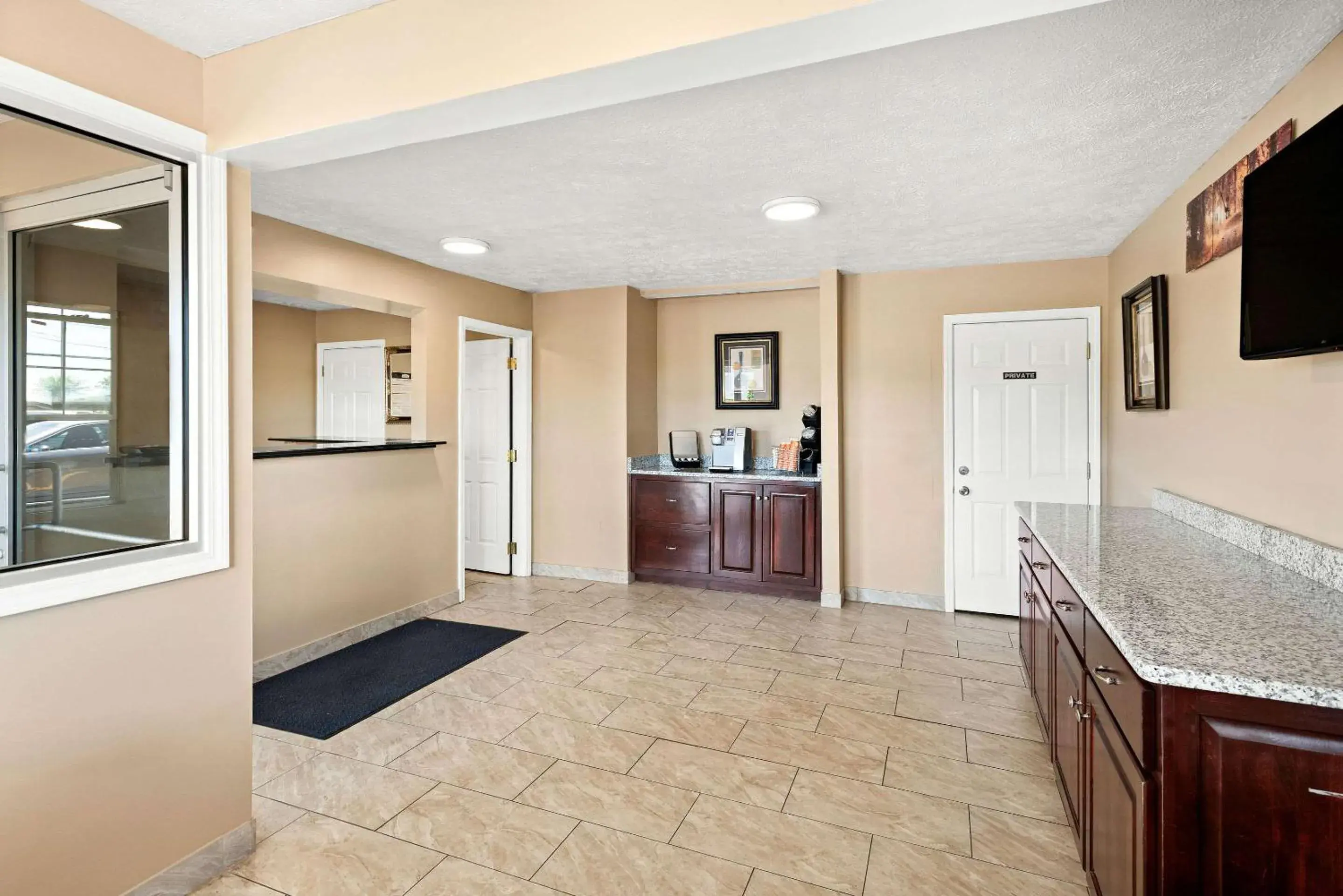 Lobby or reception in Rodeway Inn Oxford Lobby or reception in Rodeway Inn Oxford