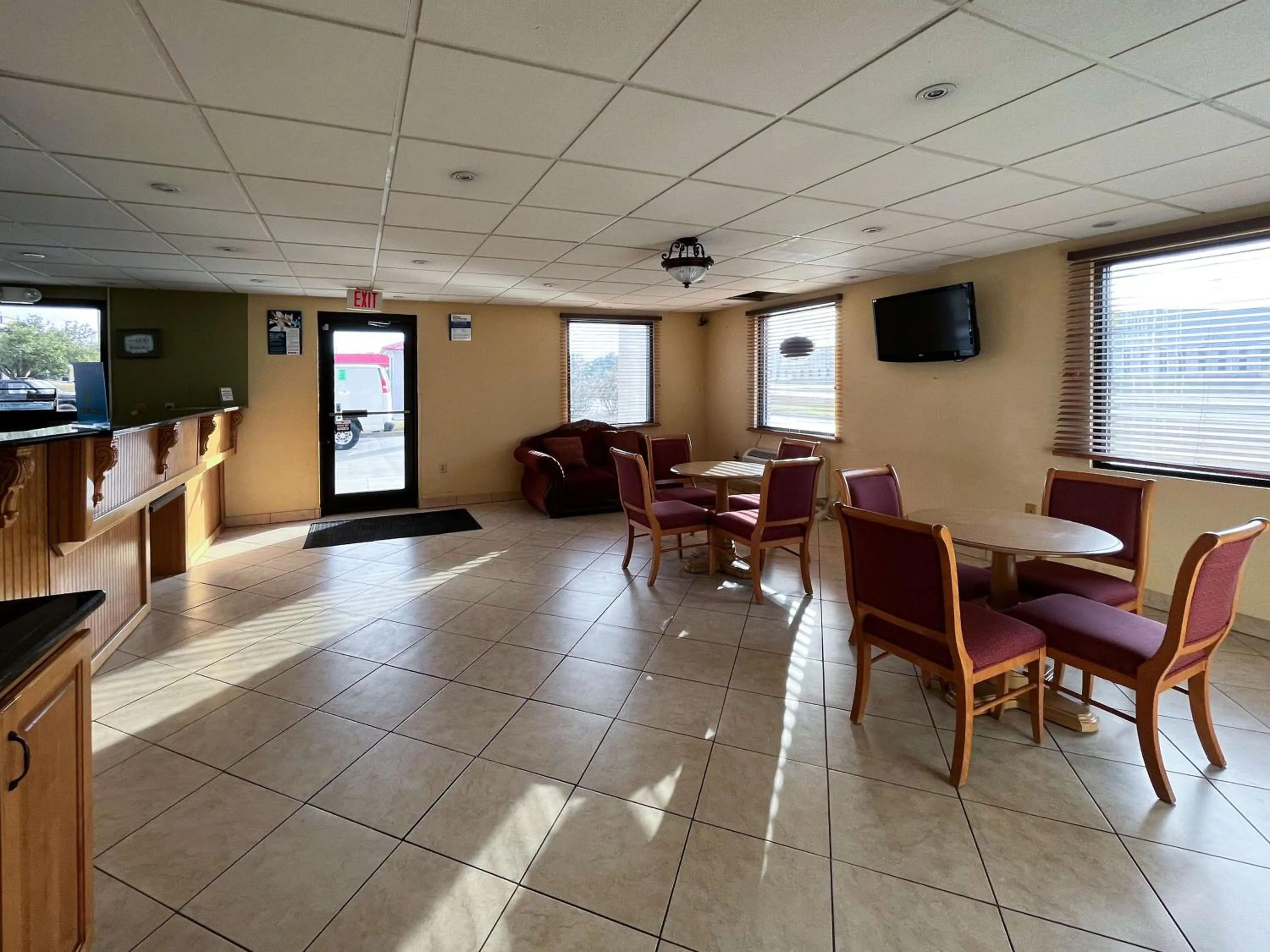 Lobby or reception in Motel 6 Abbeville, AL