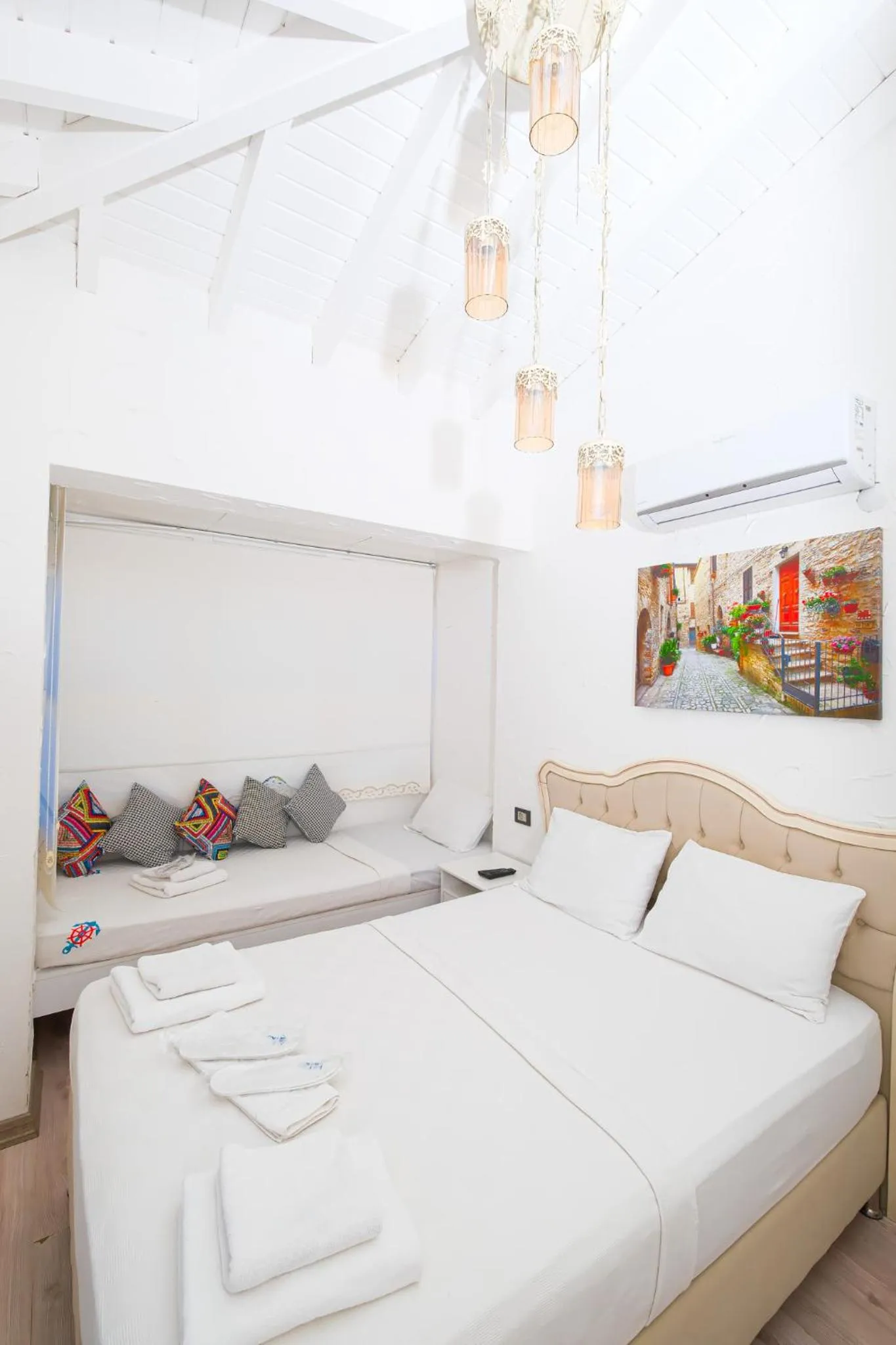 Bedroom, Bed in Kybele Suites Alaçatı