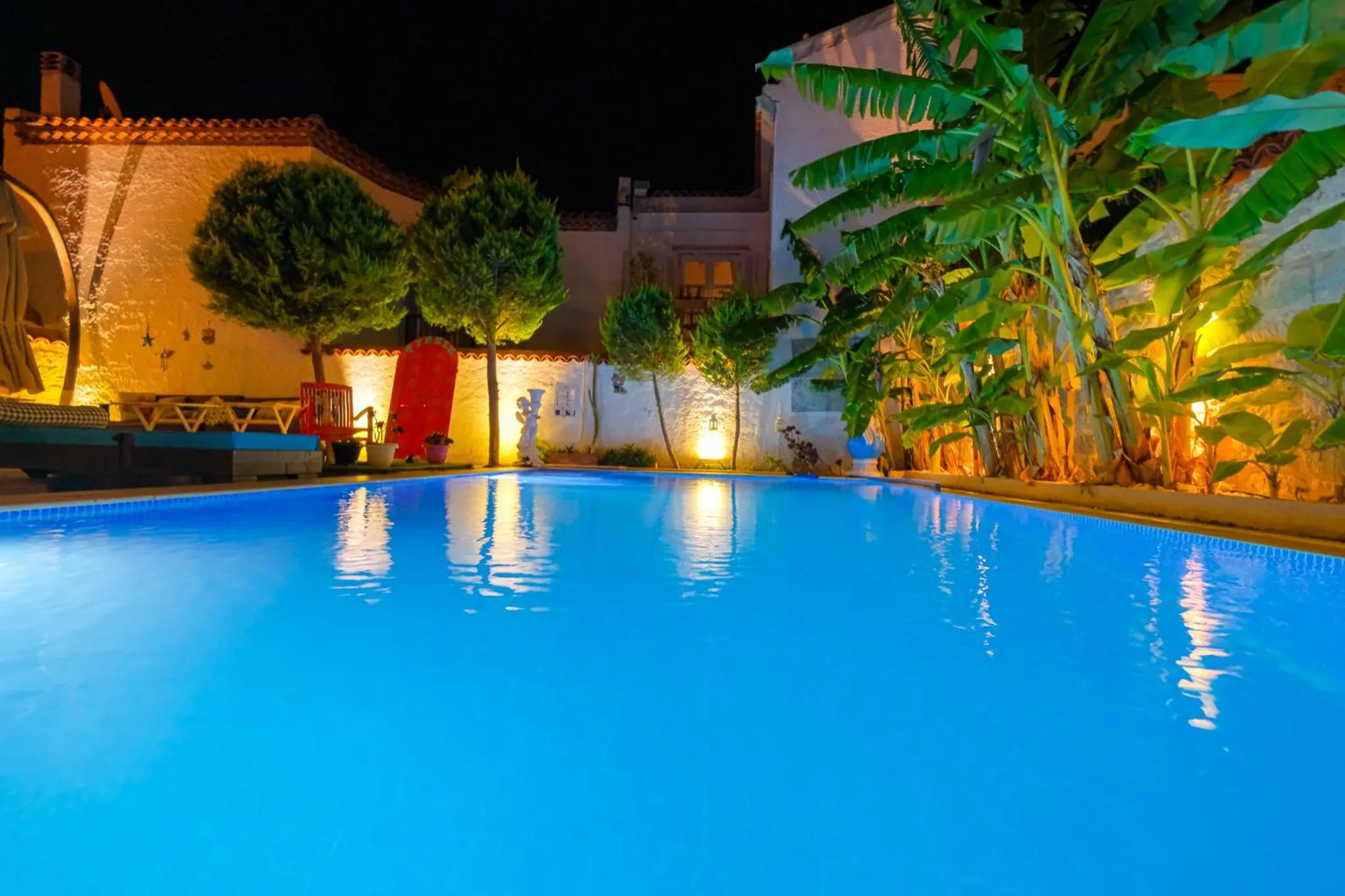 Swimming pool in Kybele Suites Alaçatı